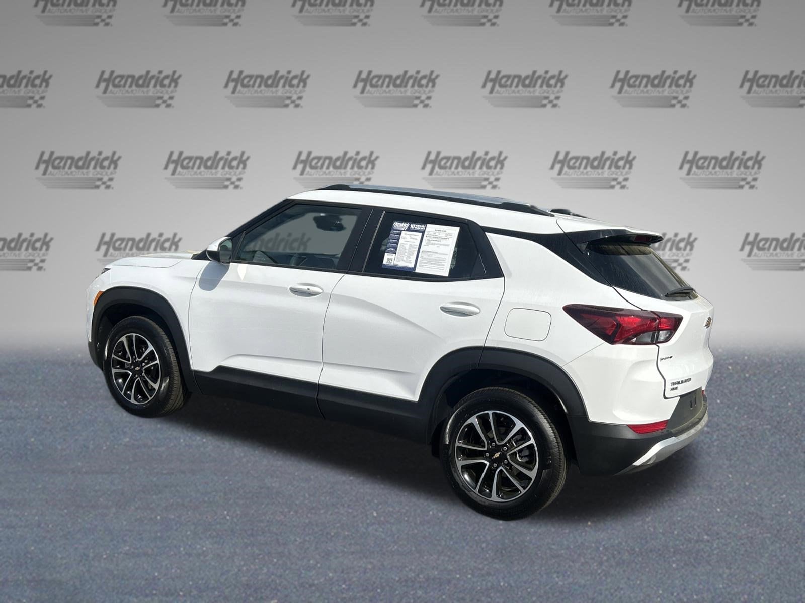 2025 Chevrolet Trailblazer LT photo 3