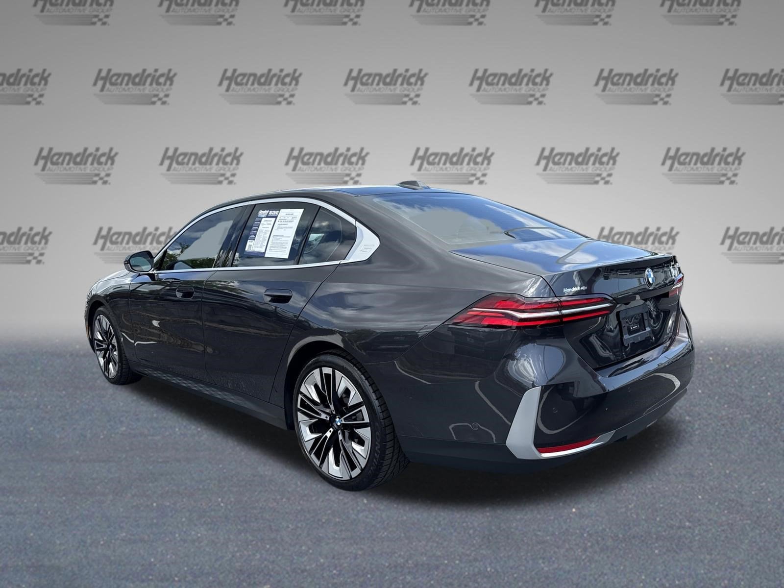 2024 BMW 5 Series 530i photo 6