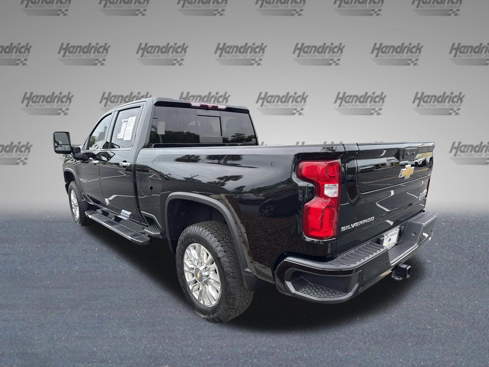 2022 Chevrolet Silverado 2500HD High Country photo 6