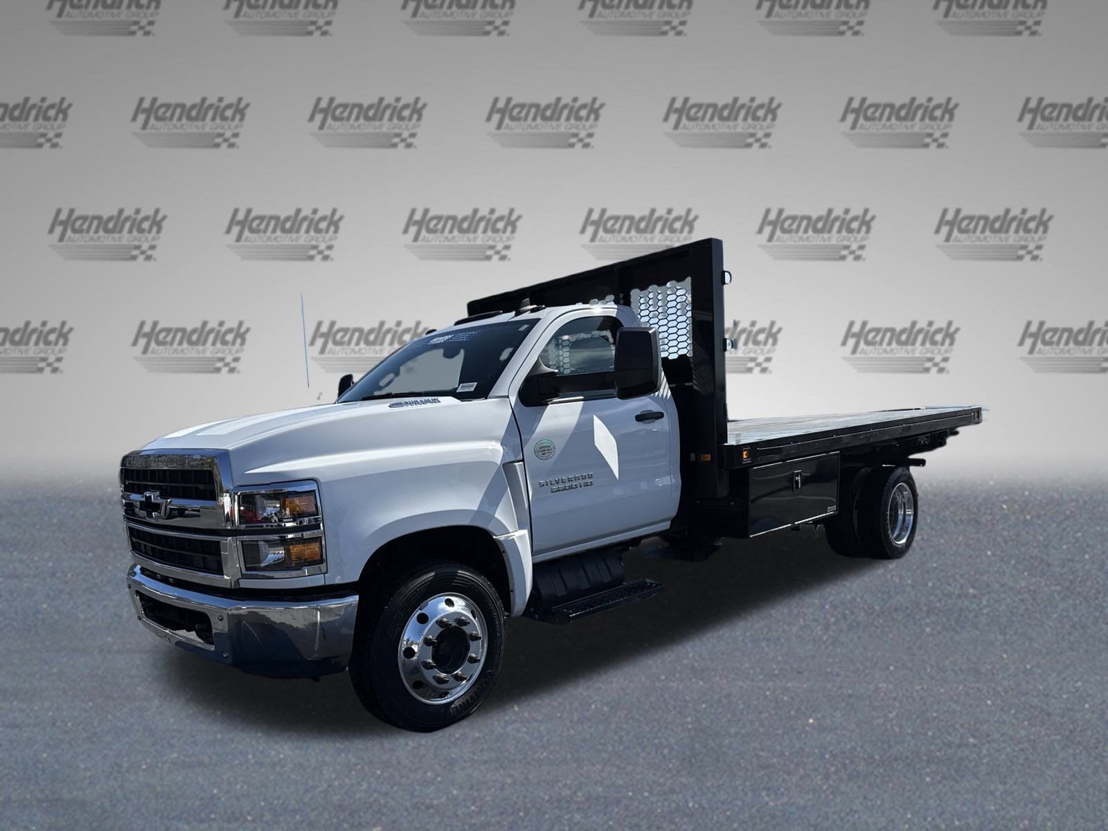 2023 Chevrolet Silverado MD Work Truck photo 3