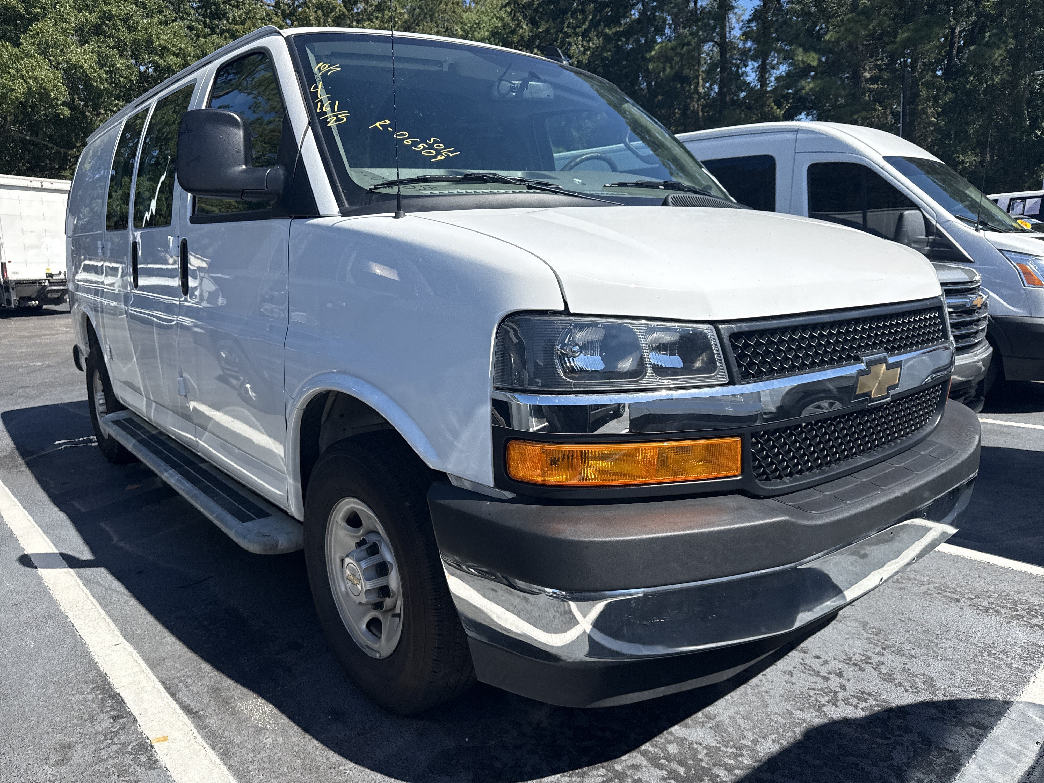 2025 Chevrolet Express Cargo Van Van