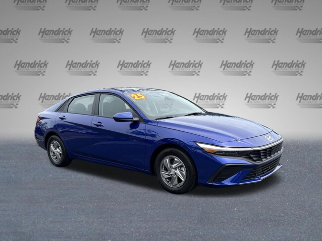 2025 Hyundai Elantra SE Sedan