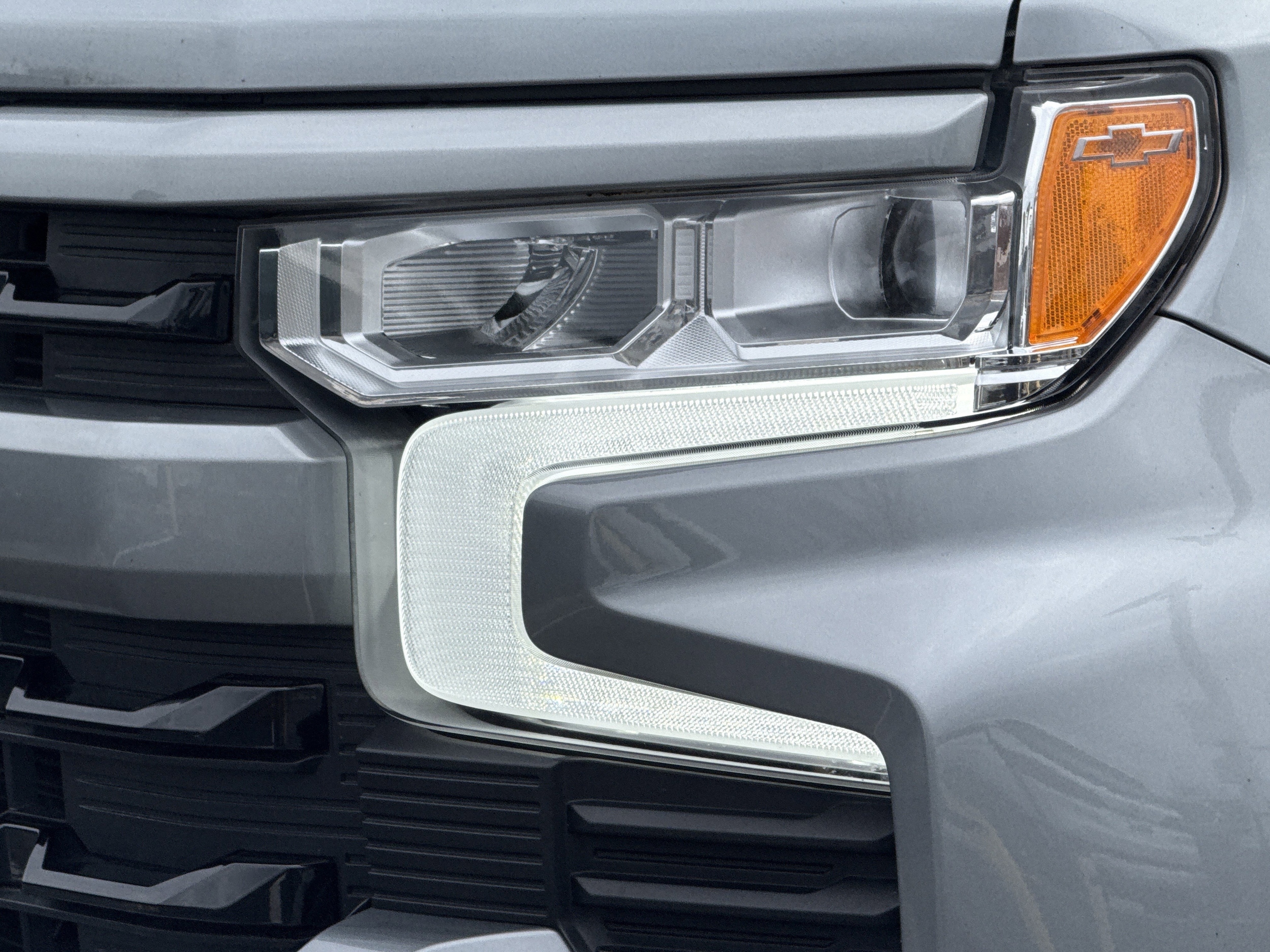 2023 Chevrolet Silverado 1500 RST photo 4