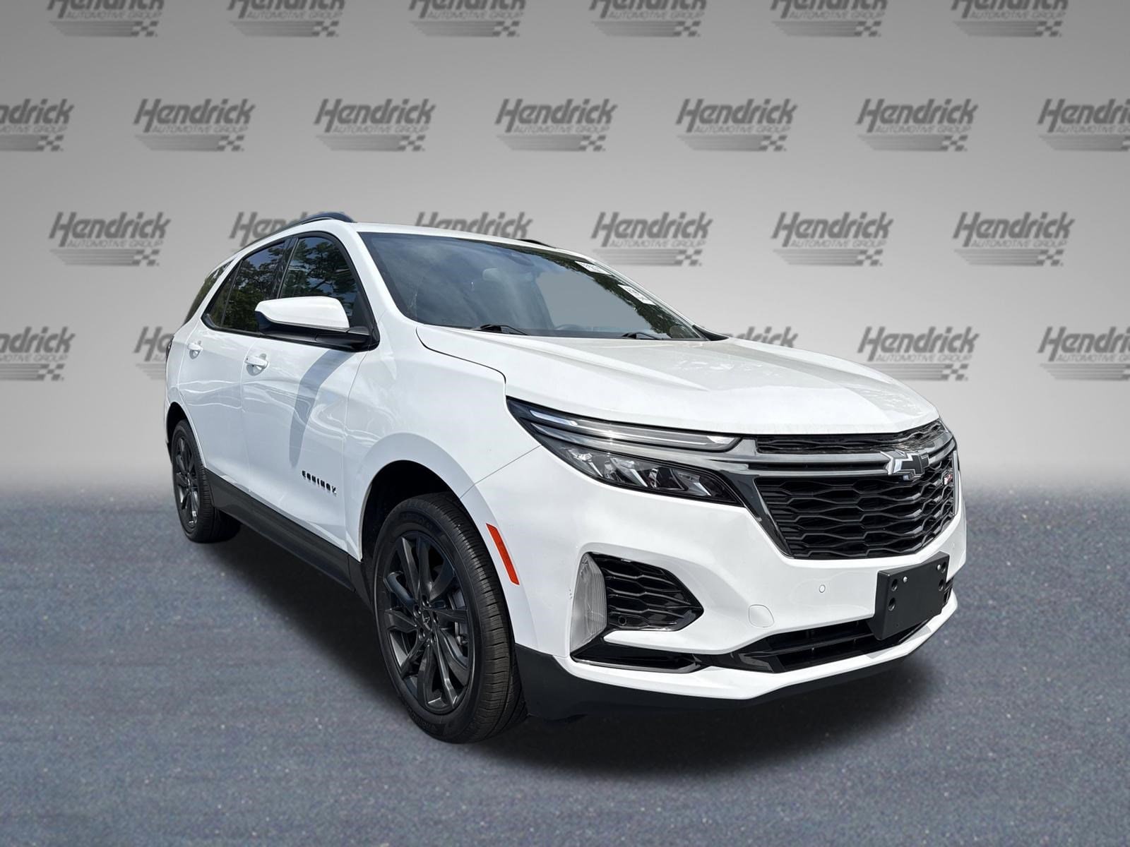 2023 Chevrolet Equinox RS photo 2