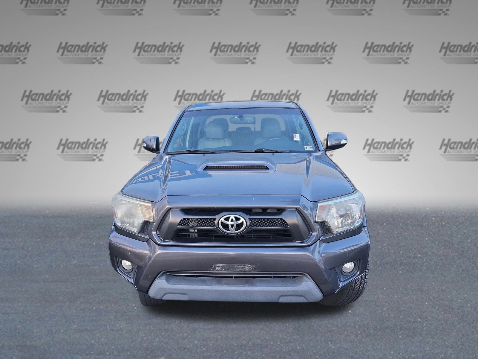 2014 Toyota Tacoma photo 3
