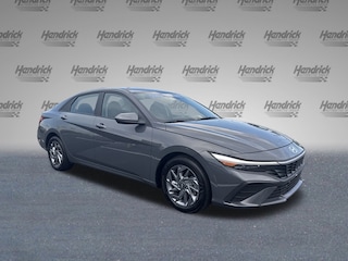 2024 Hyundai Elantra SEL Sedan