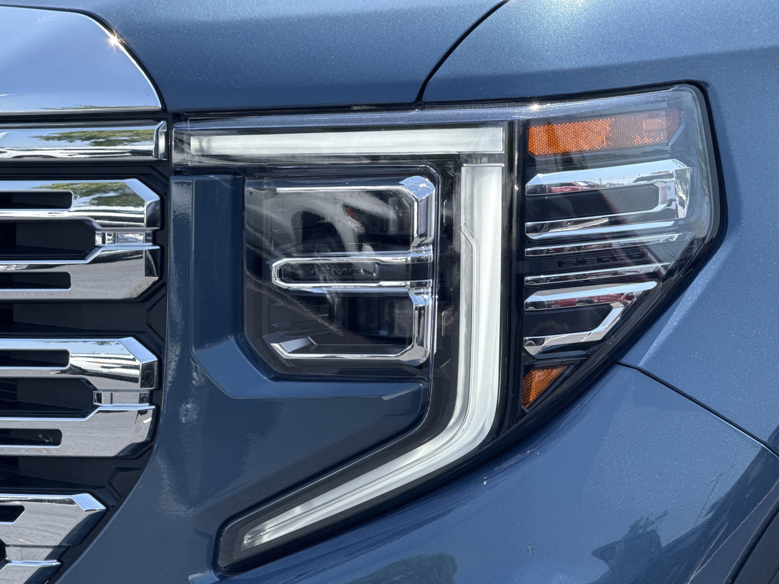2024 GMC Sierra 1500 Denali photo 4