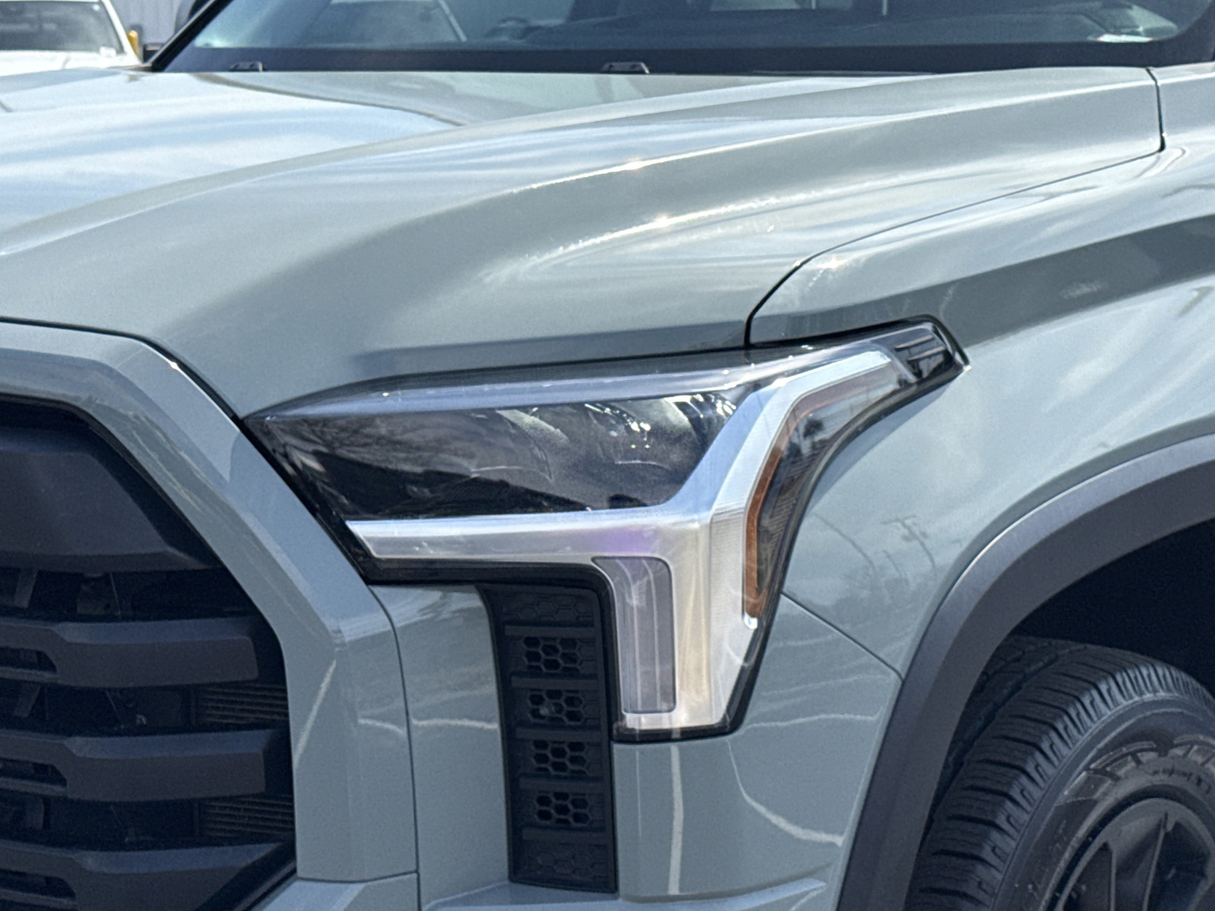 2024 Toyota Tundra 4WD SR5 photo 4