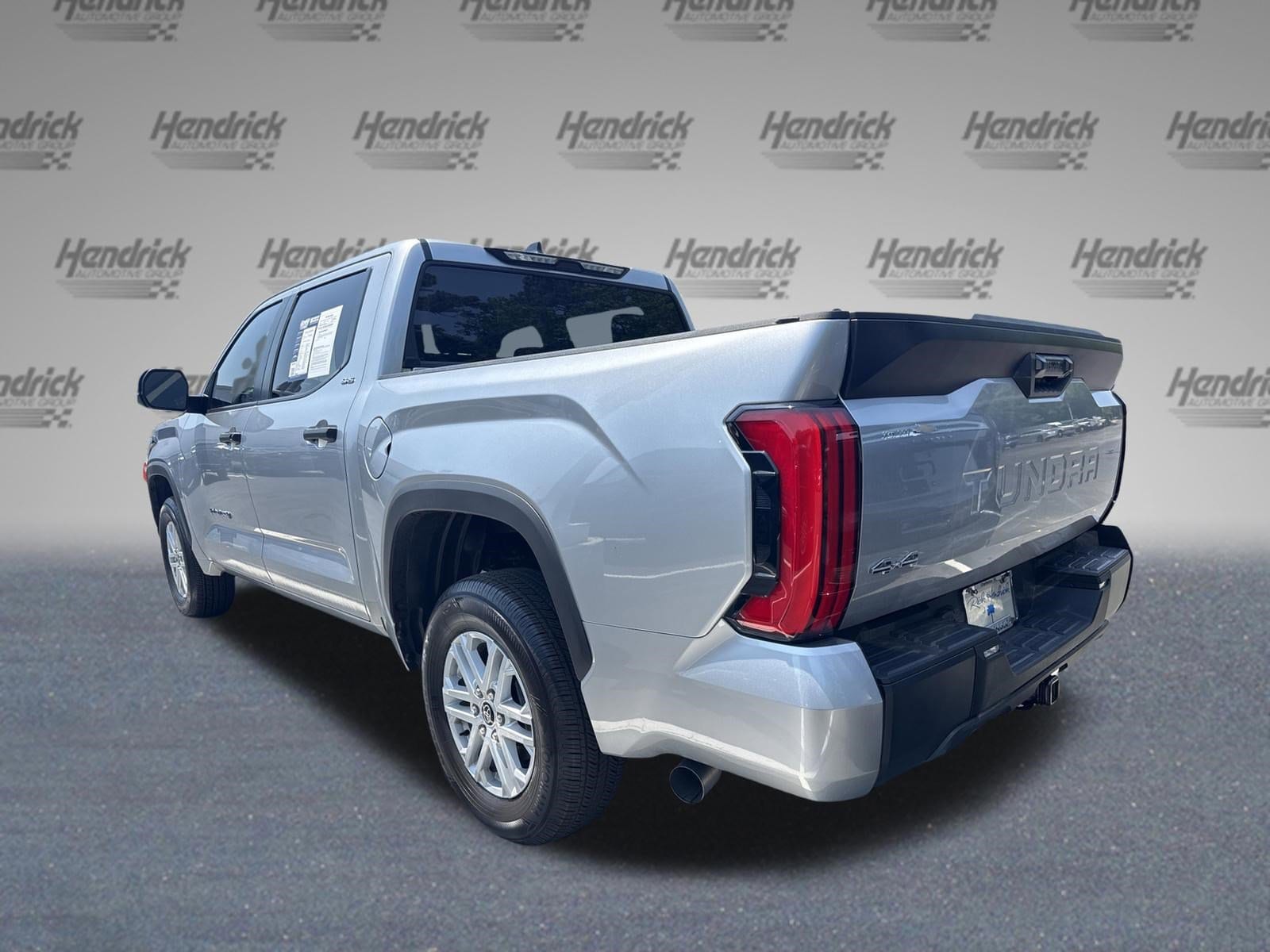 2024 Toyota Tundra 4WD SR5 photo 6