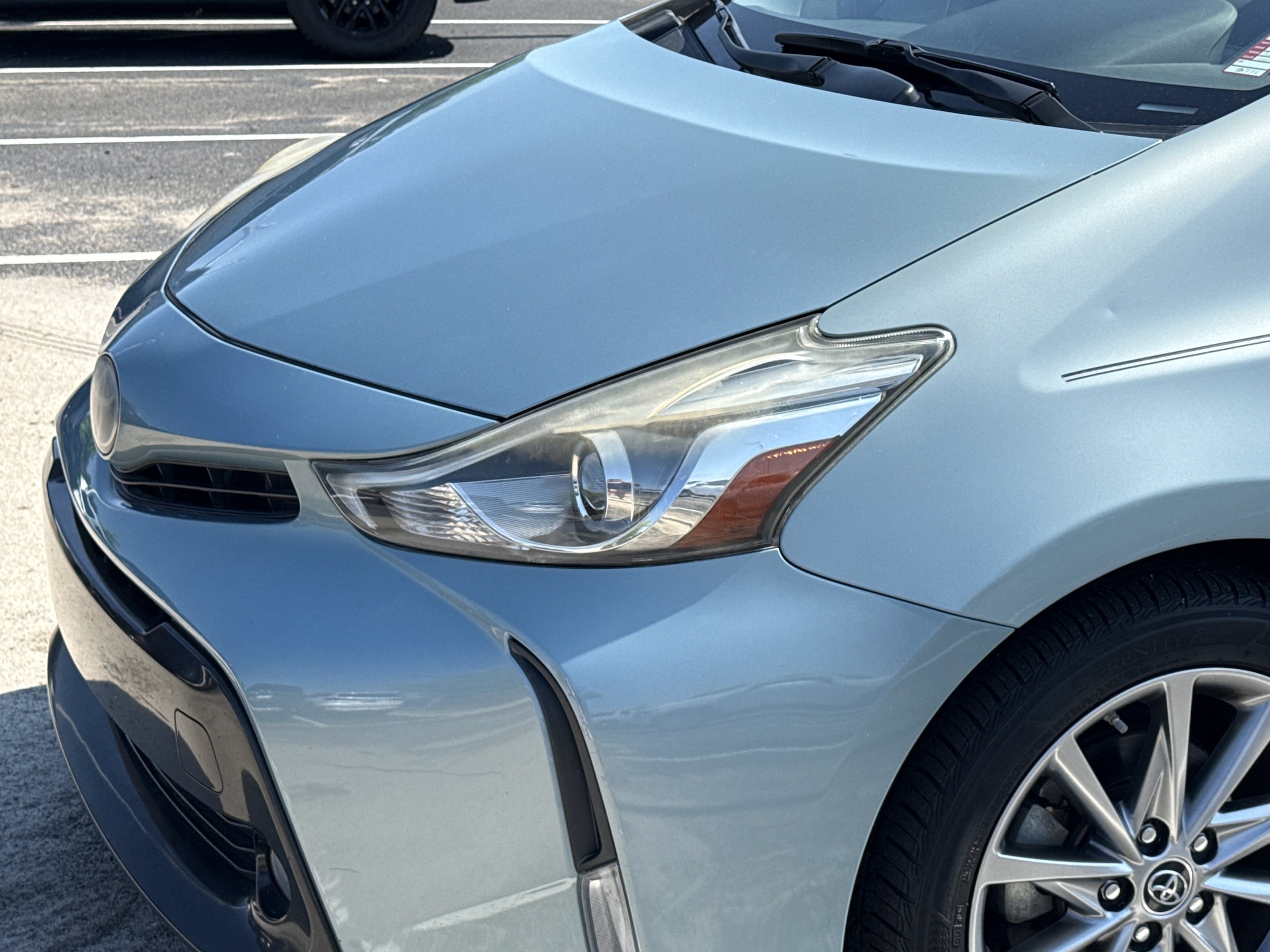 Toyota Prius V Five
