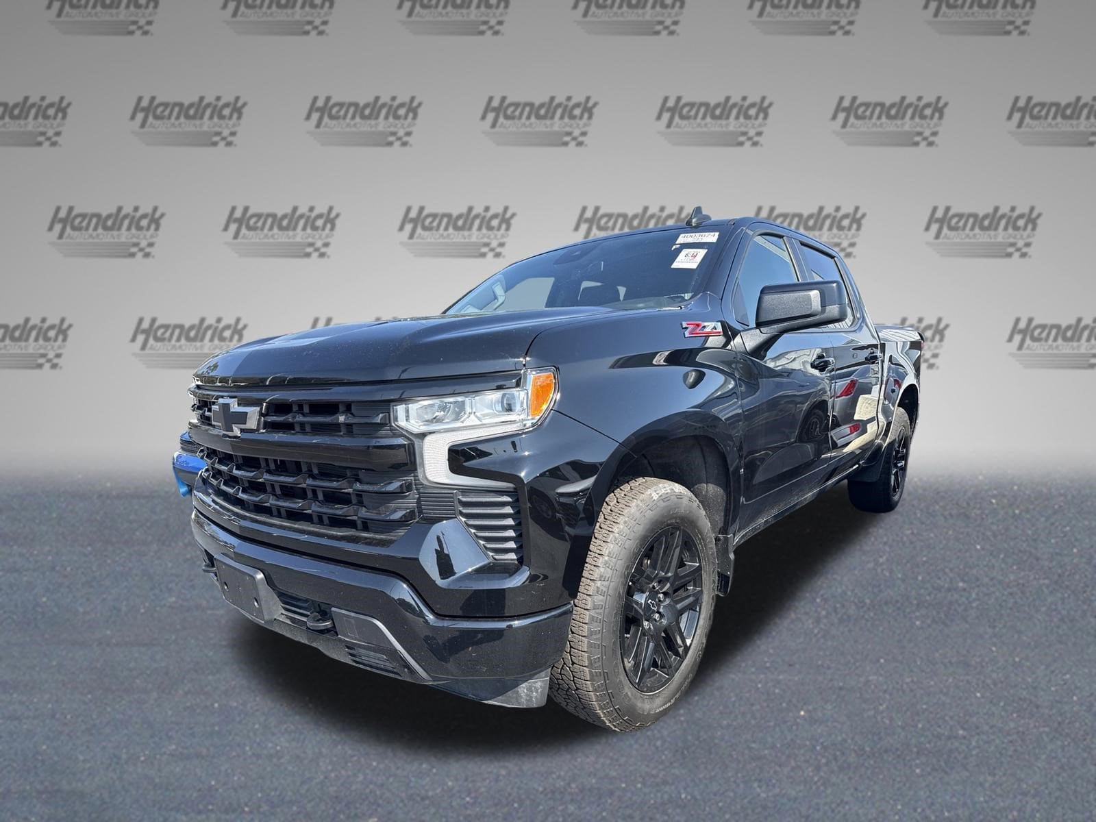 2023 Chevrolet Silverado 1500 RST photo 3
