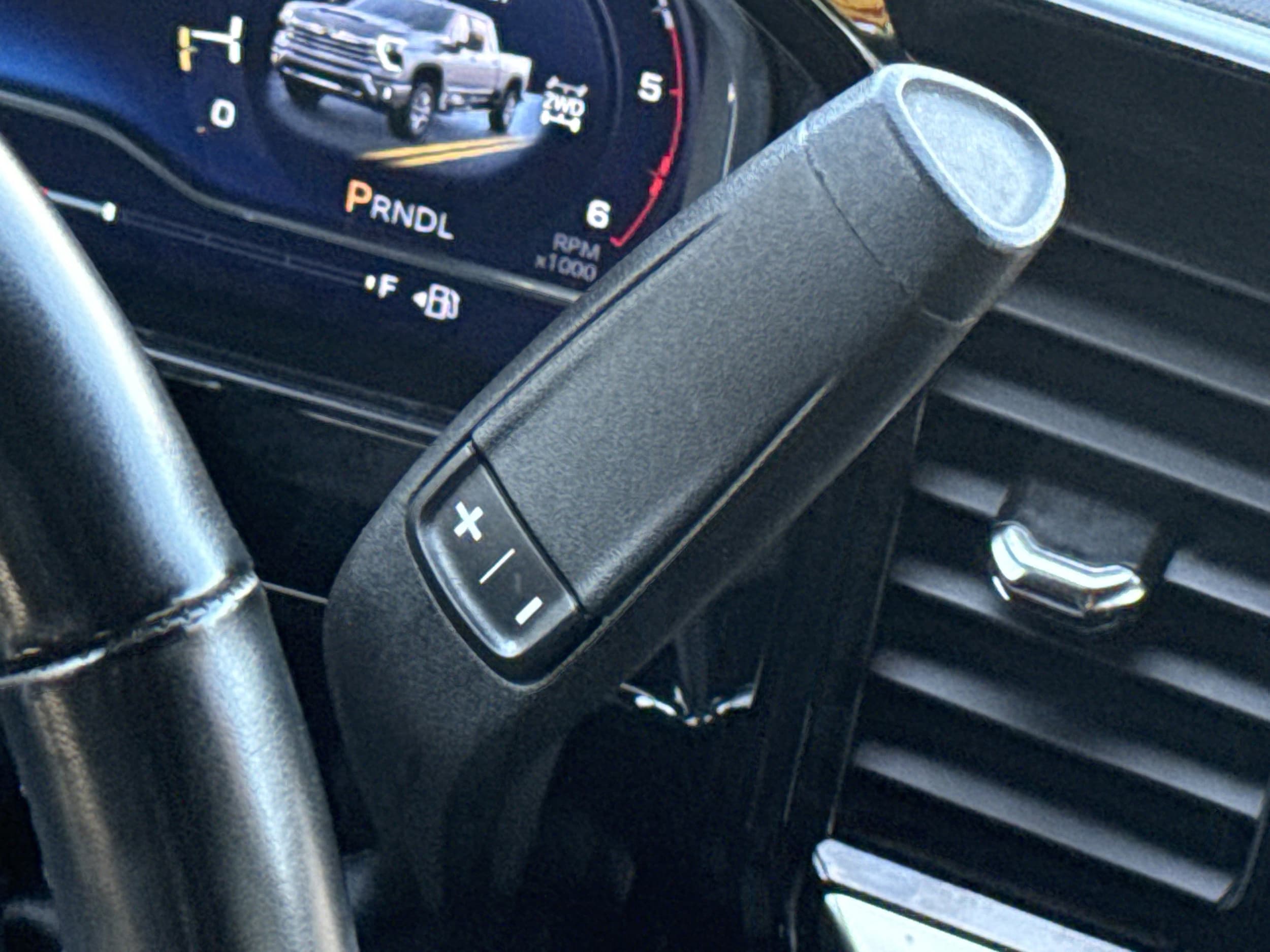 2024 Chevrolet Silverado 2500HD High Country photo 6