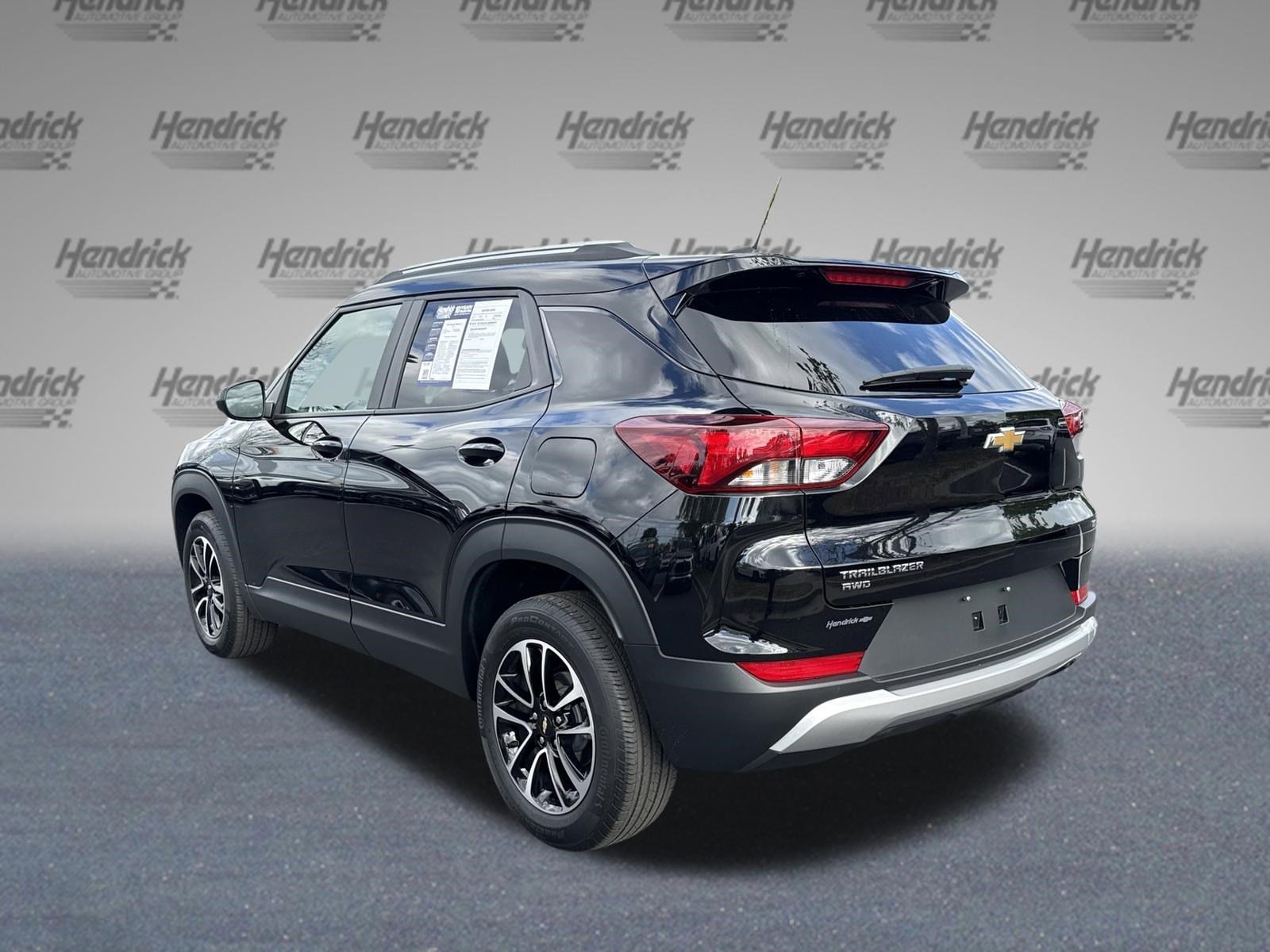 2025 Chevrolet Trailblazer LT photo 3