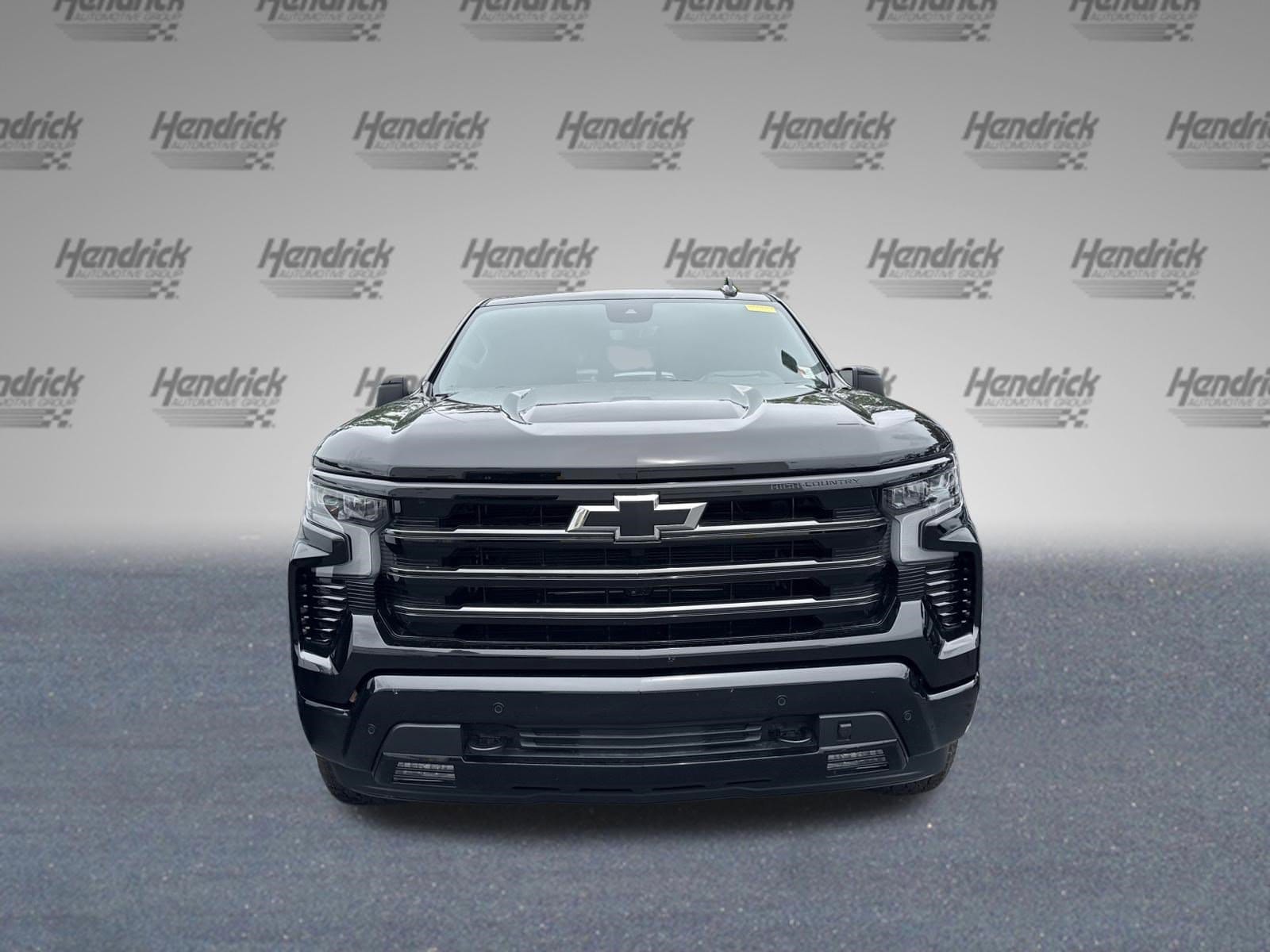 2025 Chevrolet Silverado 1500 High Country photo 2