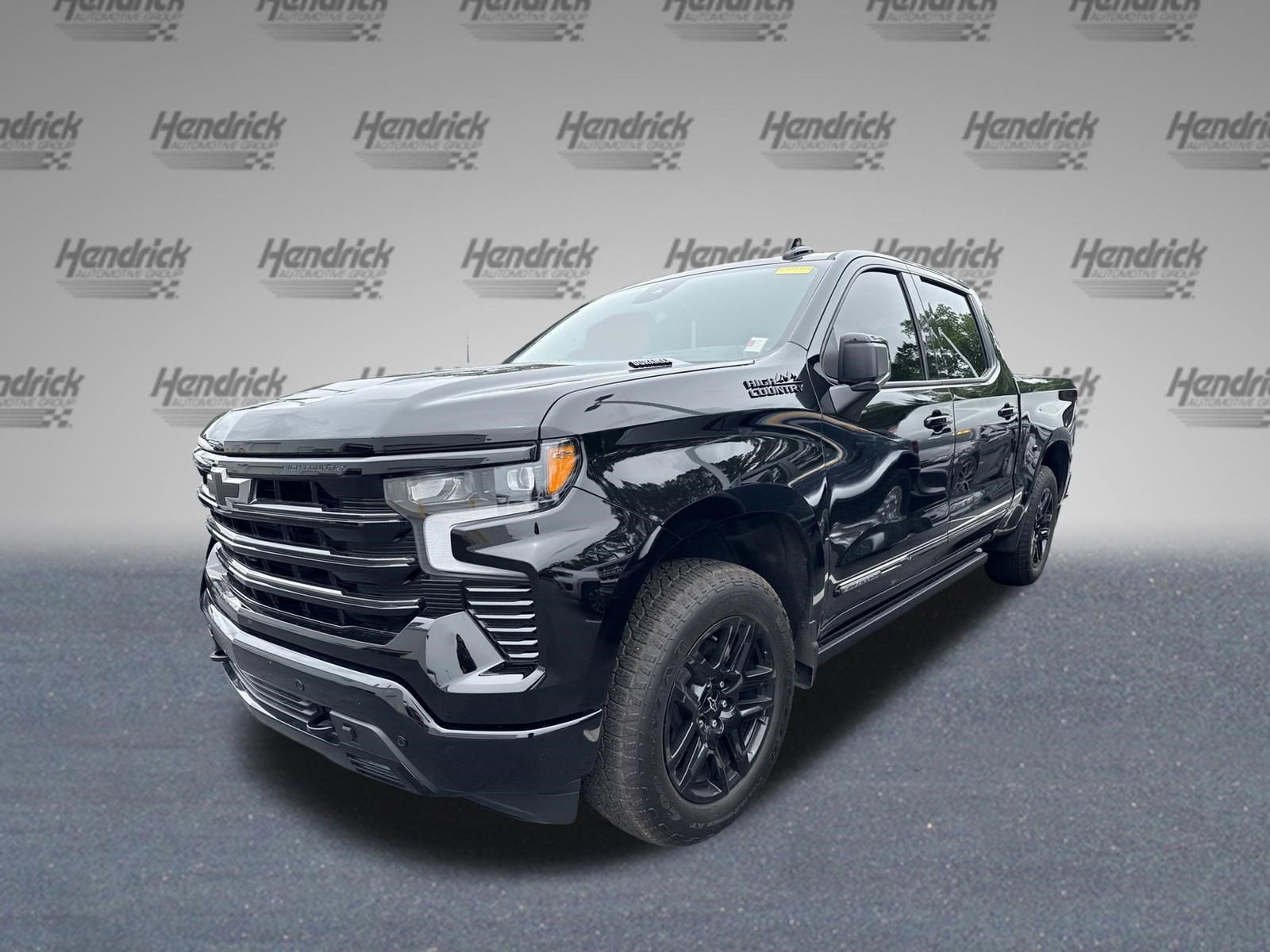2025 Chevrolet Silverado 1500 High Country photo 4