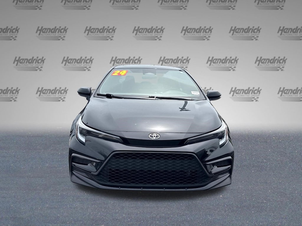 Used 2024 Toyota Corolla SE Sedan