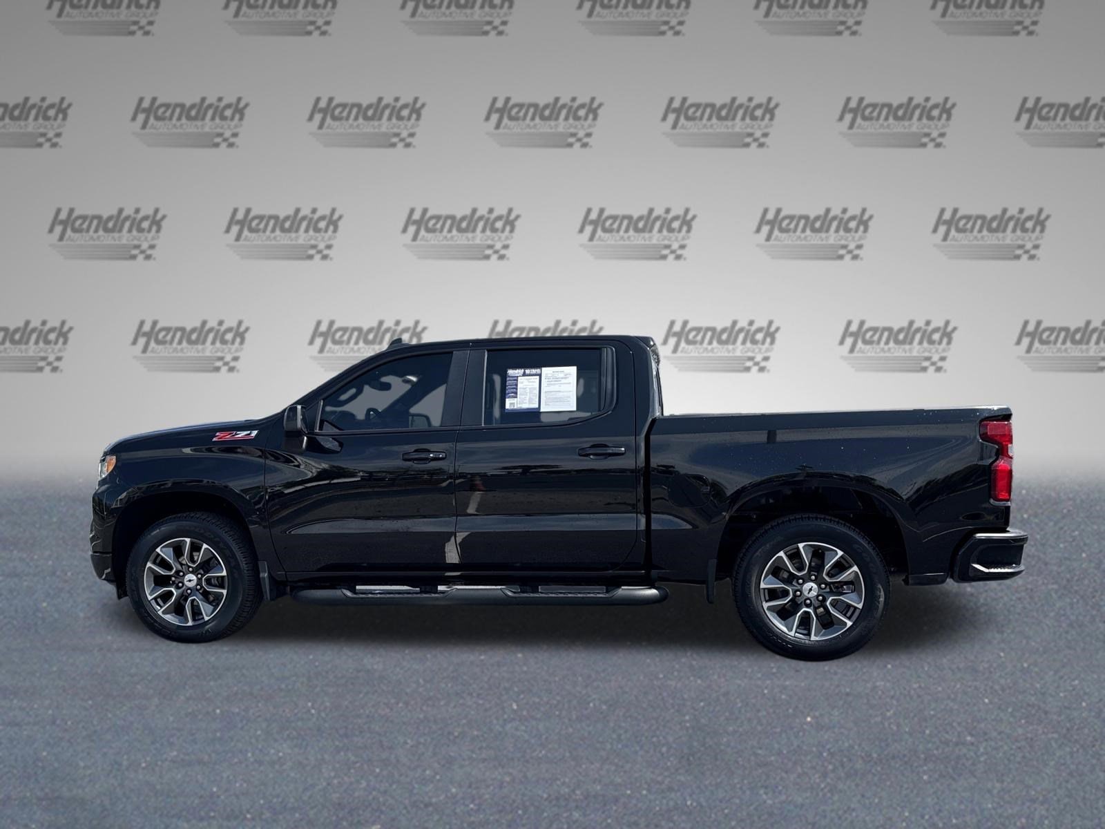 2024 Chevrolet Silverado 1500 RST photo 5