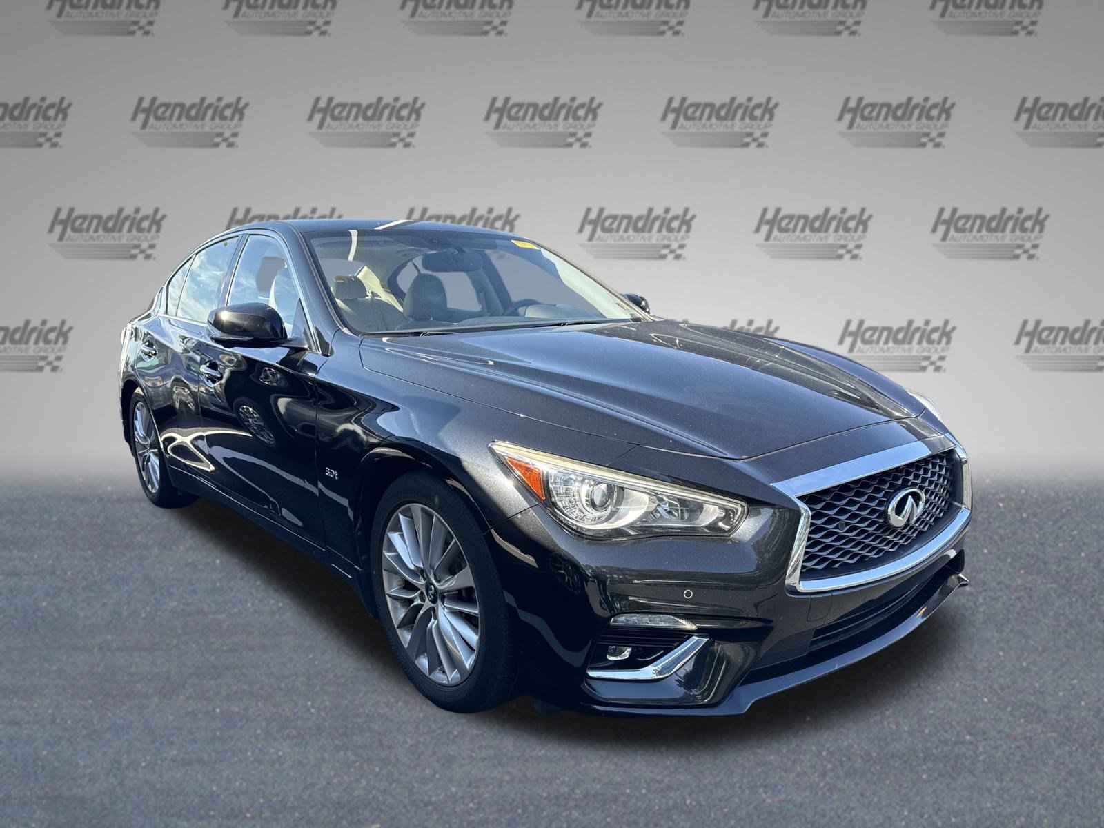 2019 Infiniti Q50 3.0t LUXE photo 2