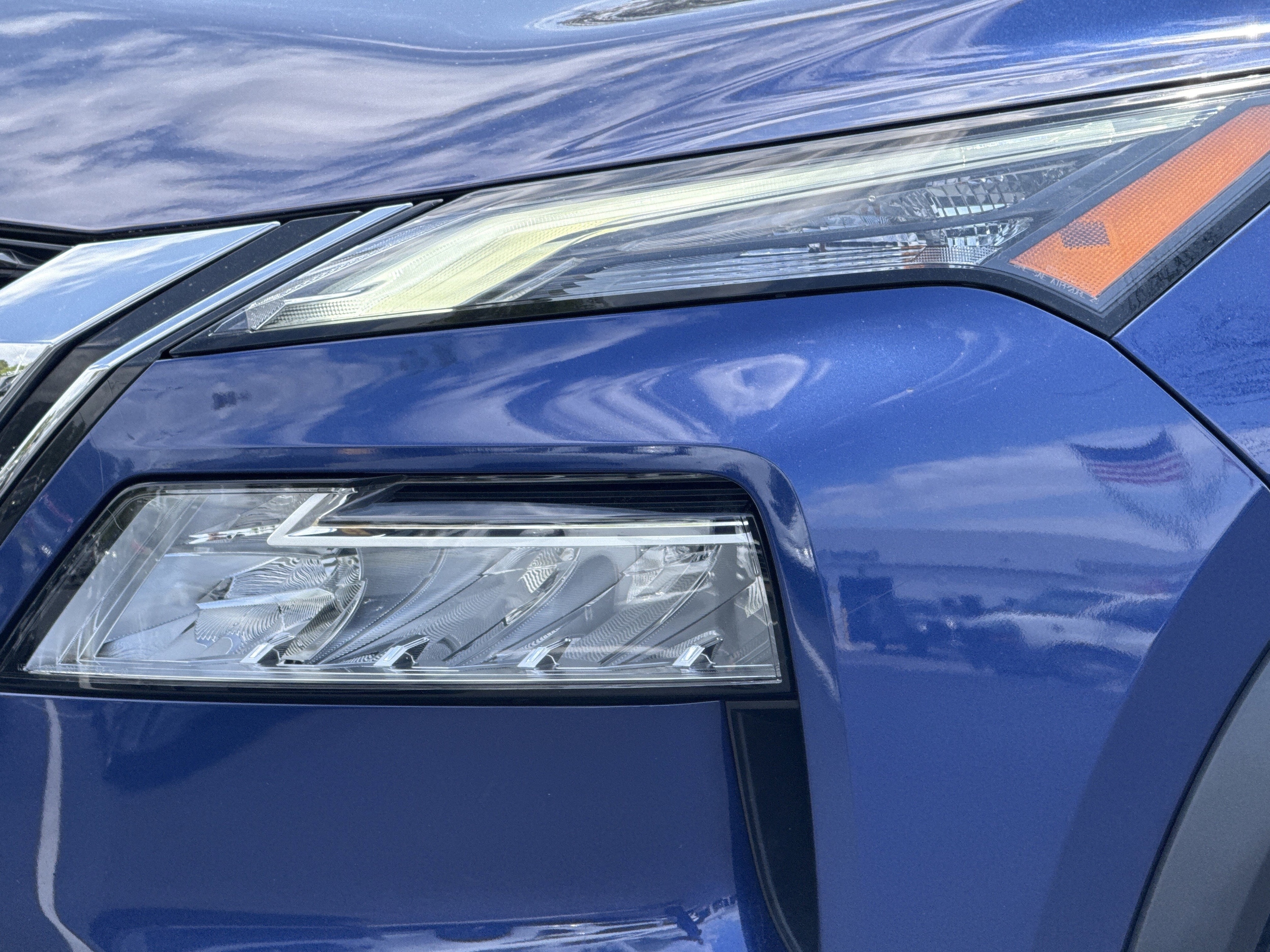 2022 Nissan Rogue SV photo 5