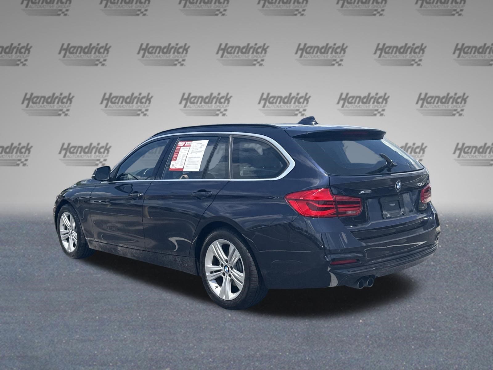 BMW 3 Series 330i XDrive
