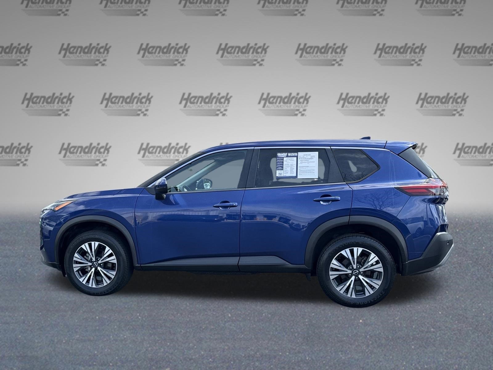 2022 Nissan Rogue SV photo 6