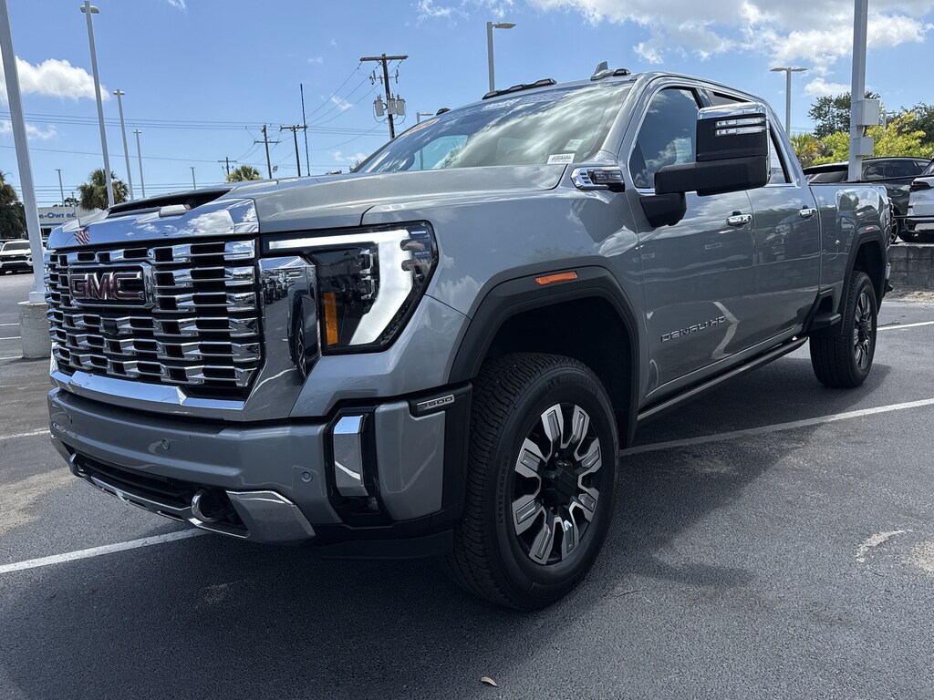 Used 2024 GMC Sierra 2500HD Denali Pickup