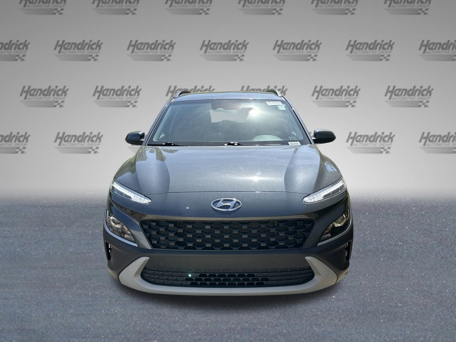 2022 Hyundai Kona SEL photo 2