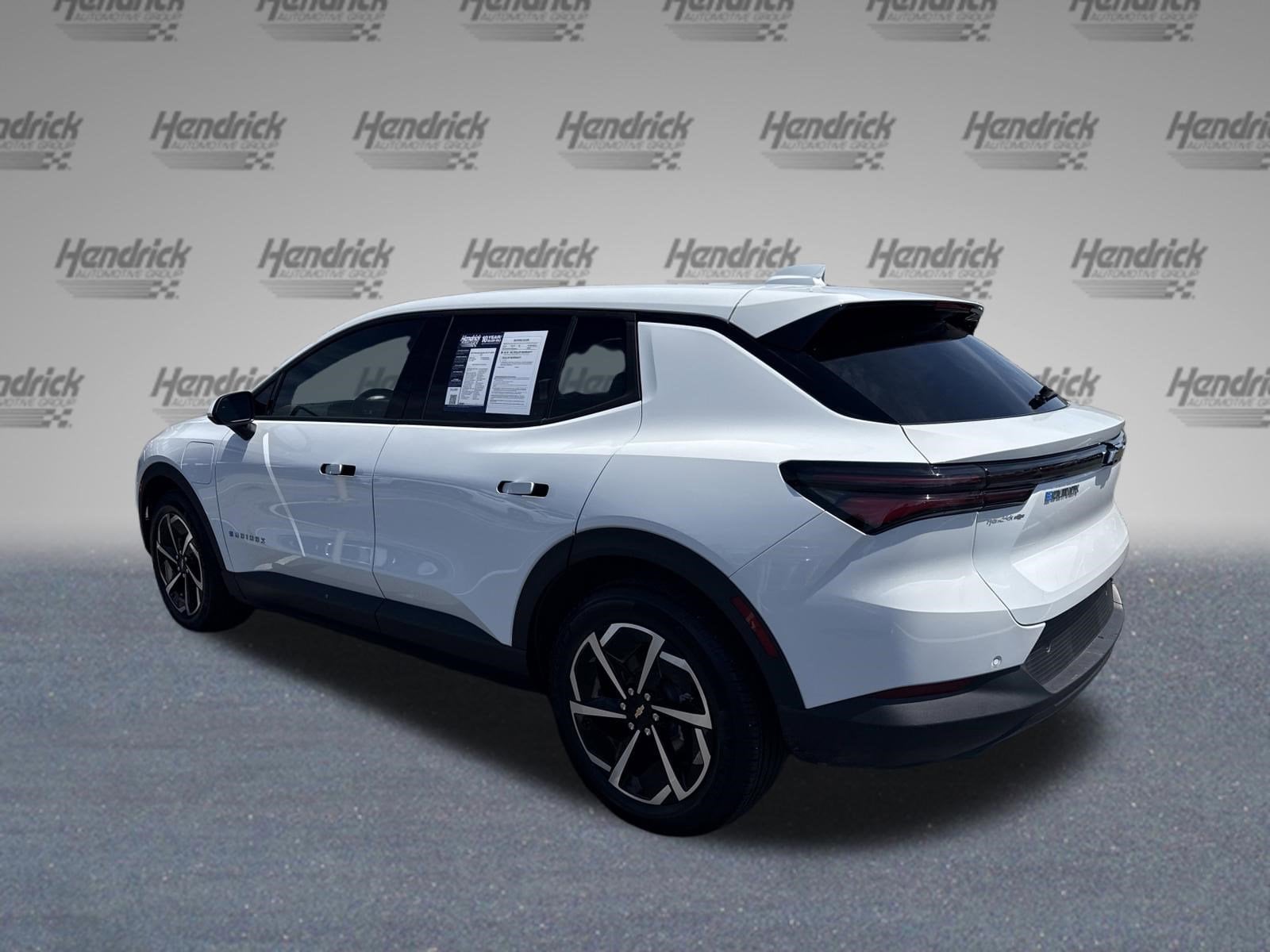 2025 Chevrolet Equinox EV LT1 w/PCY photo 3