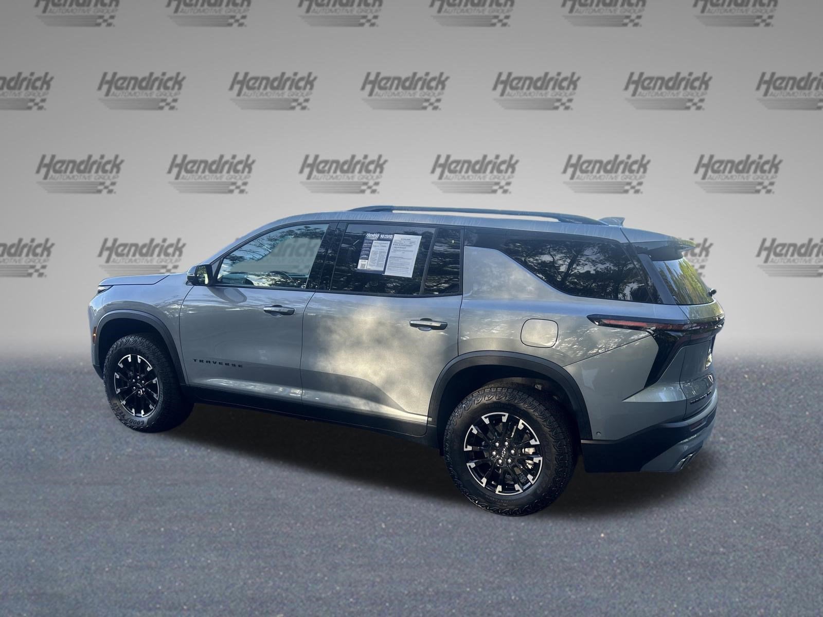 2025 Chevrolet Traverse AWD Z71 photo 6