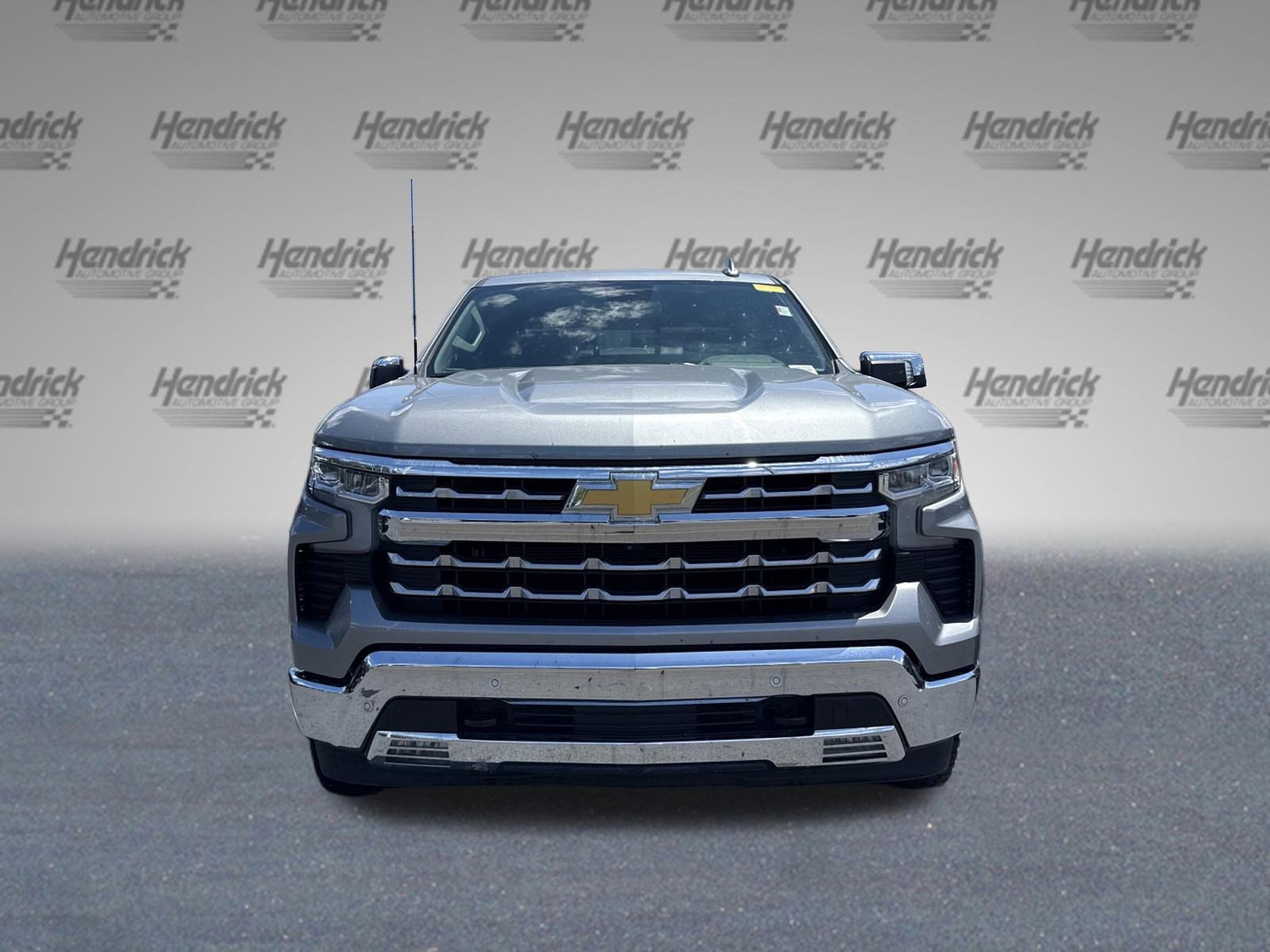 2024 Chevrolet Silverado 1500 LTZ photo 3