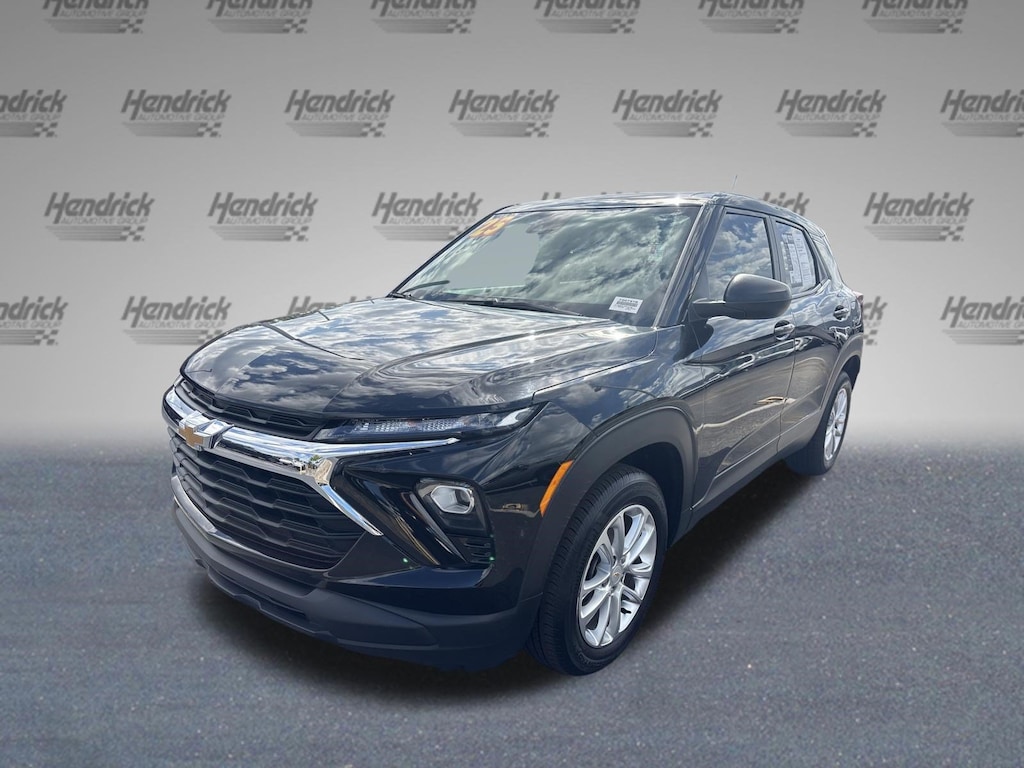 Used 2025 Chevrolet Trailblazer LS SUV