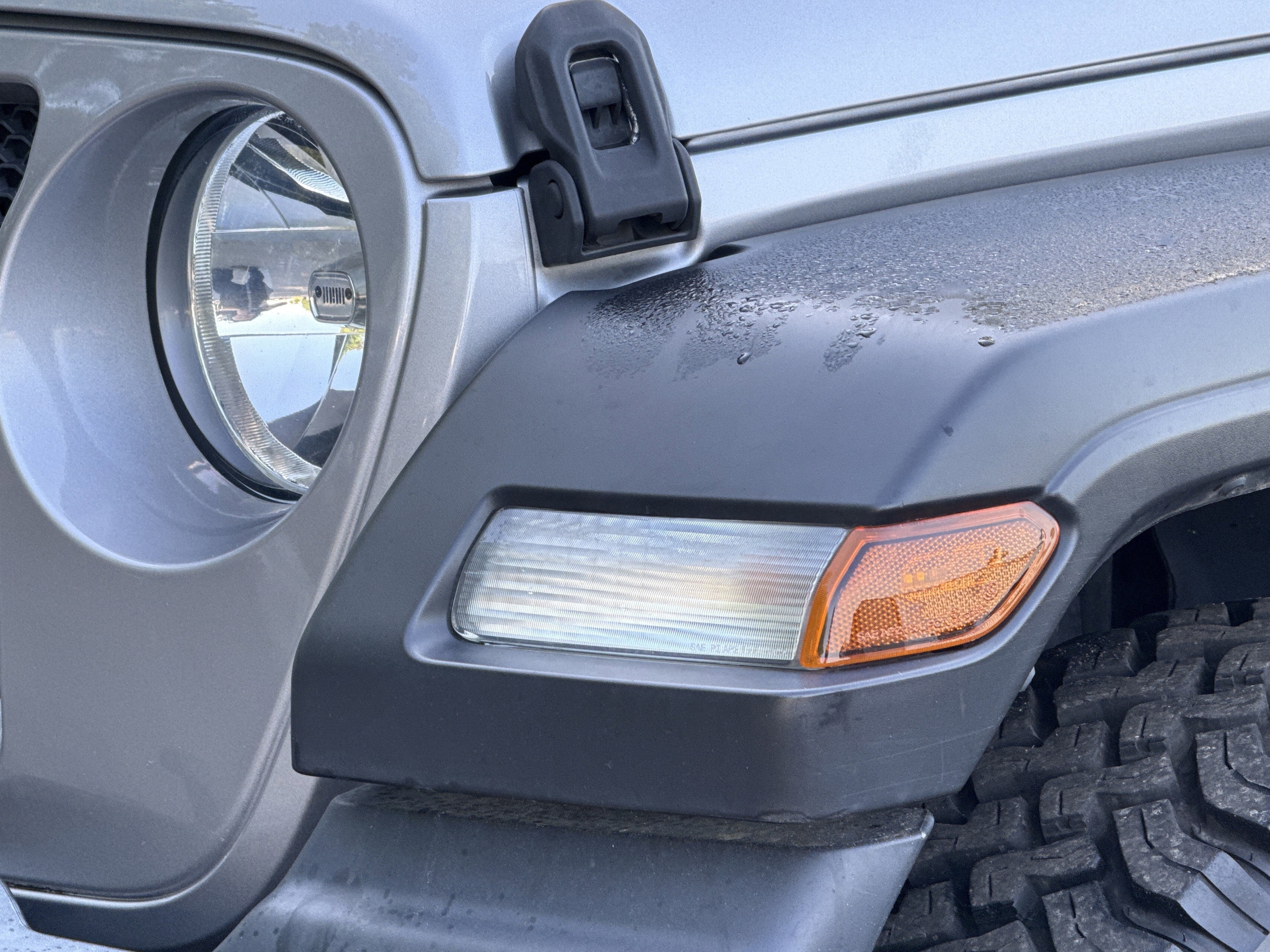 2019 Jeep Wrangler Sport S photo 5