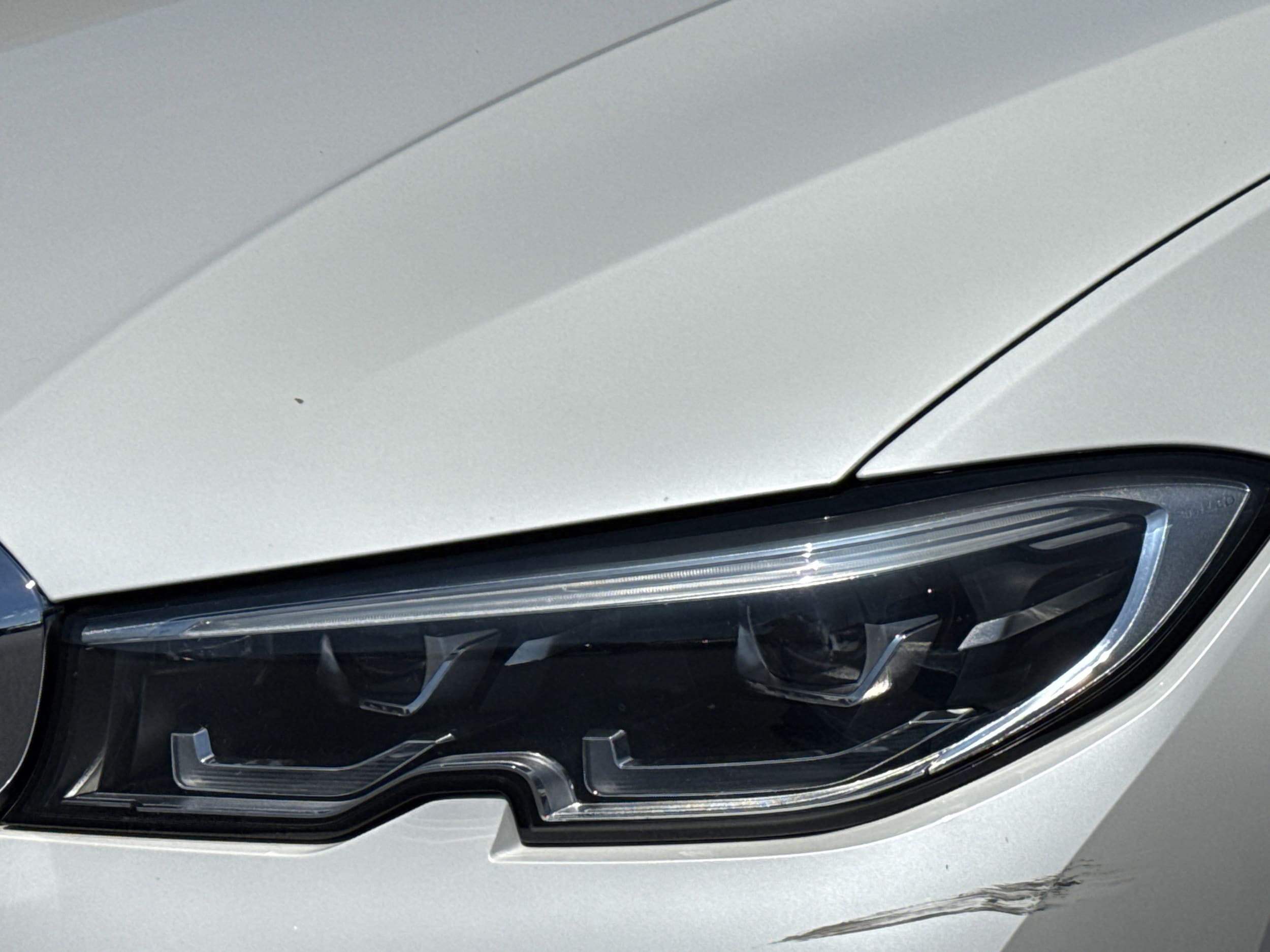 2022 BMW 3 Series 330i photo 5
