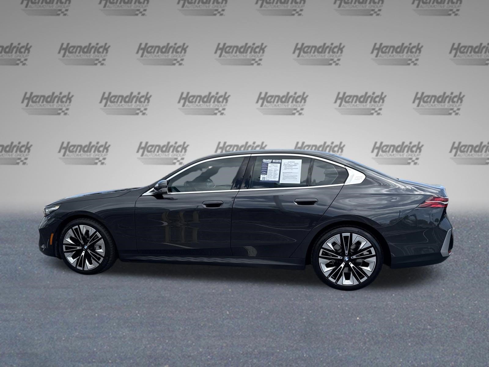 2024 BMW 5 Series 530i photo 5