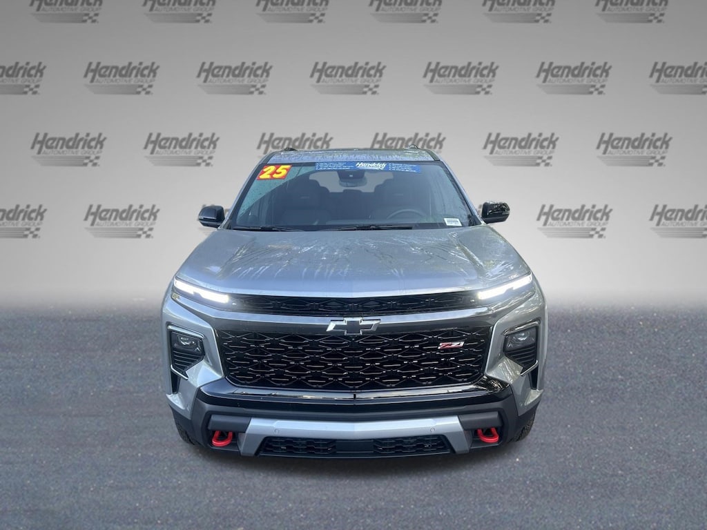 Used 2025 Chevrolet Traverse AWD Z71 SUV