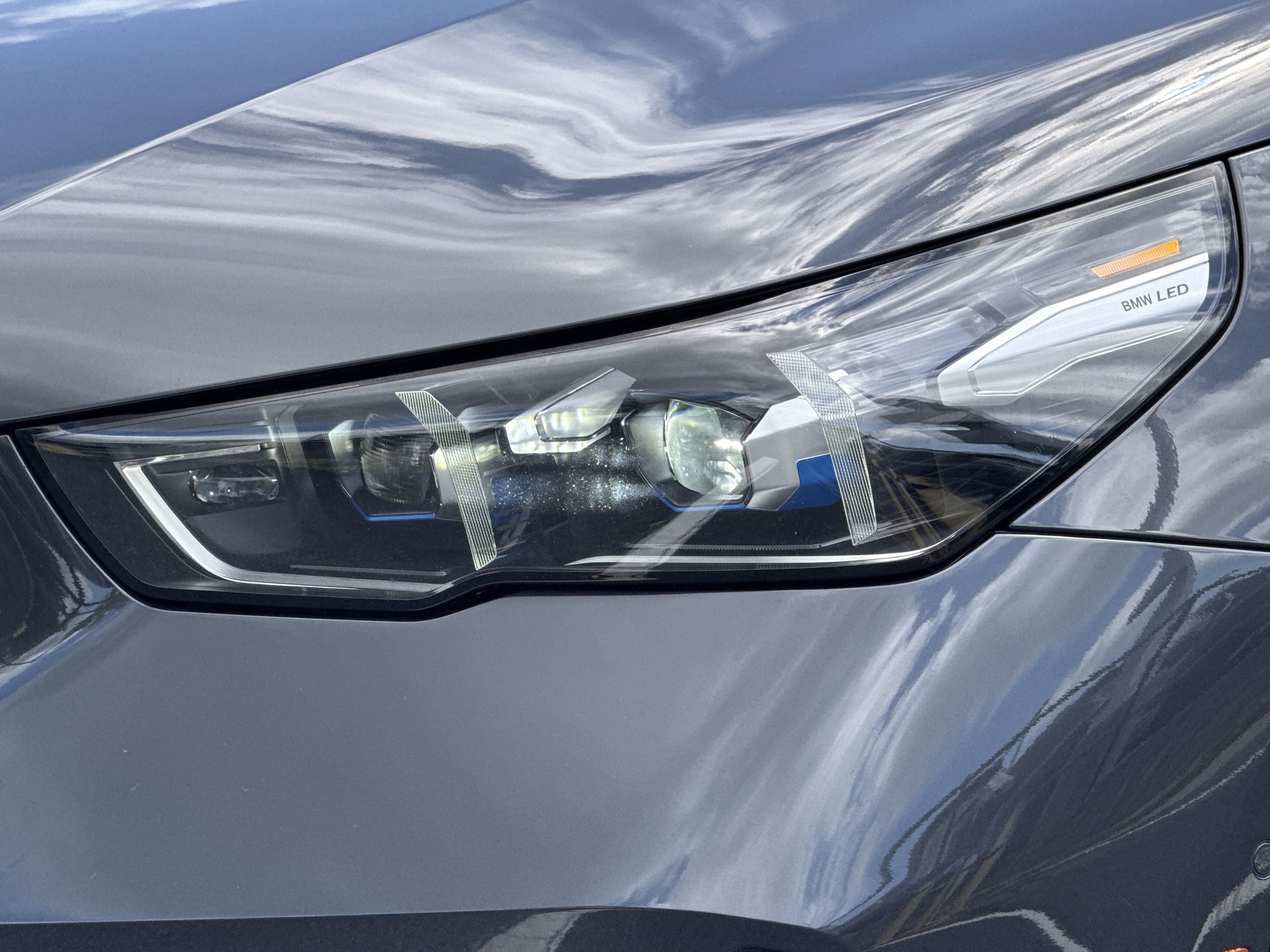 2024 BMW 5 Series 530i photo 4