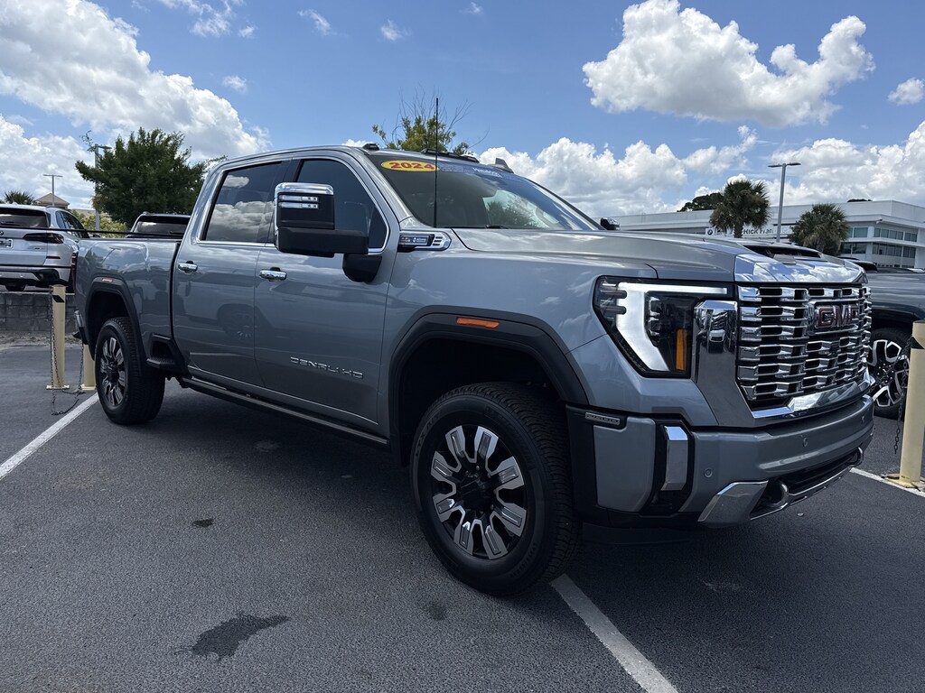 Used 2024 GMC Sierra 2500HD Denali Pickup