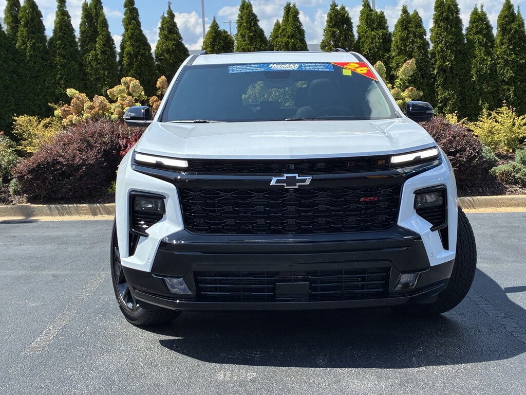 Used 2026 Chevrolet Traverse FWD RS SUV