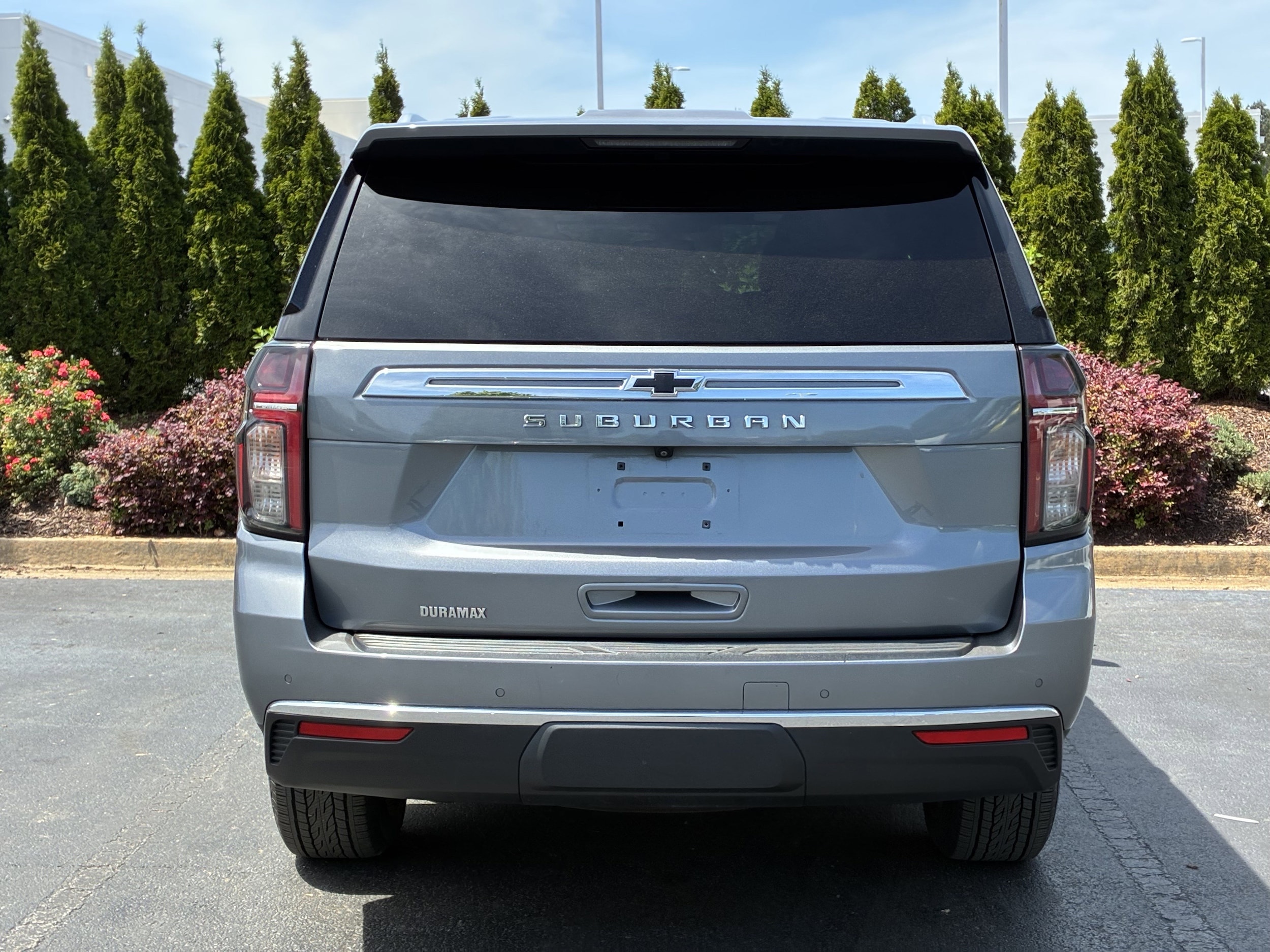 2022 Chevrolet Suburban LS photo 6