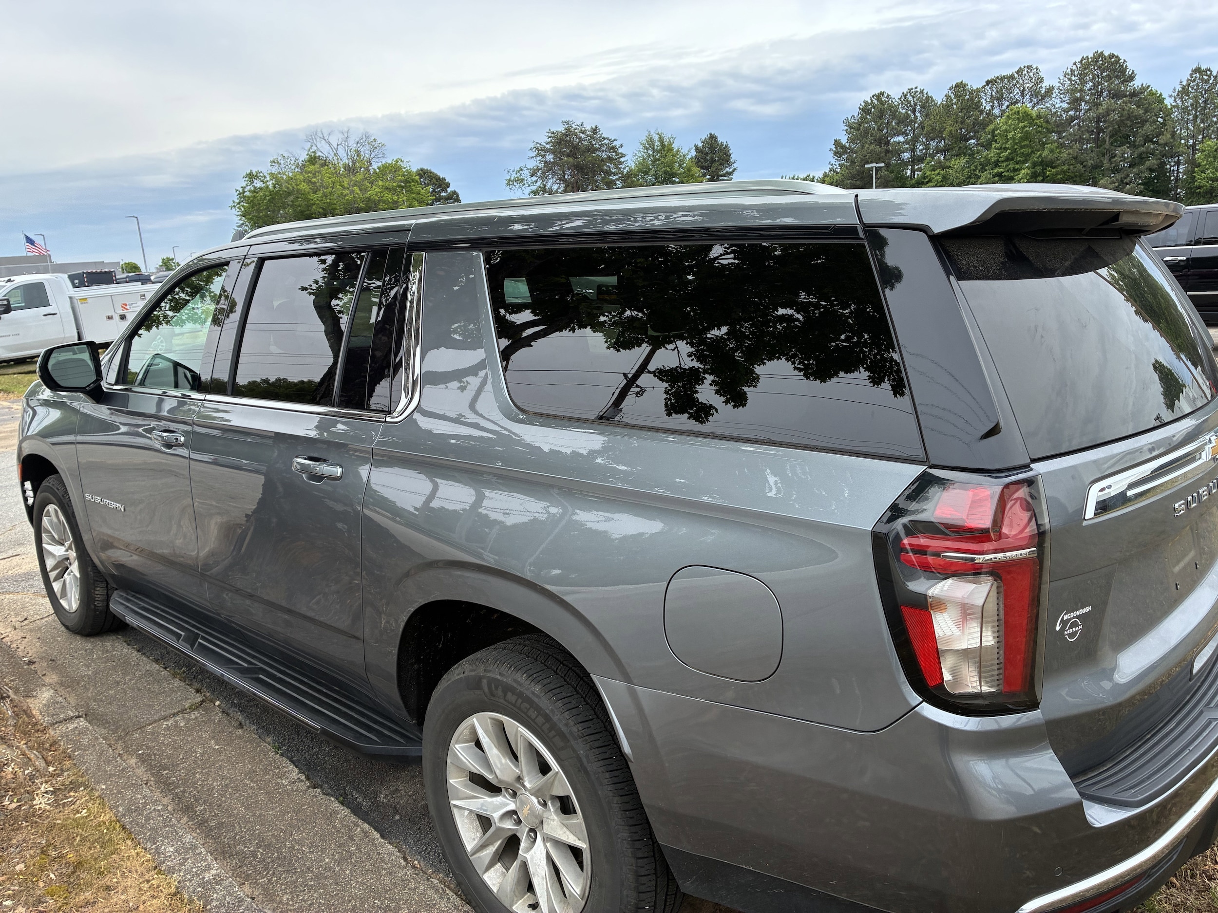 2022 Chevrolet Suburban Premier photo 6