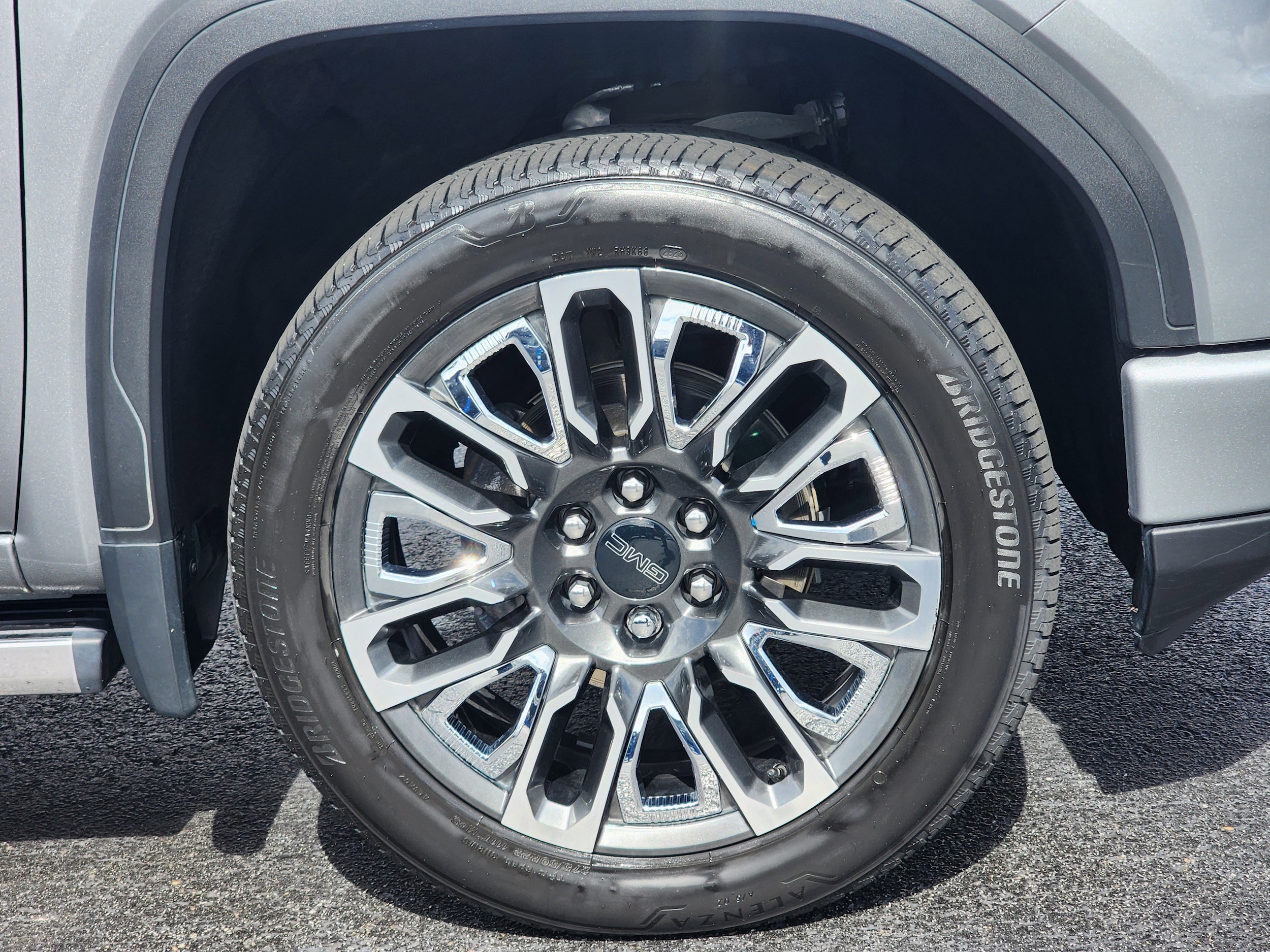 2024 GMC Sierra 1500 Denali Ultimate photo 4