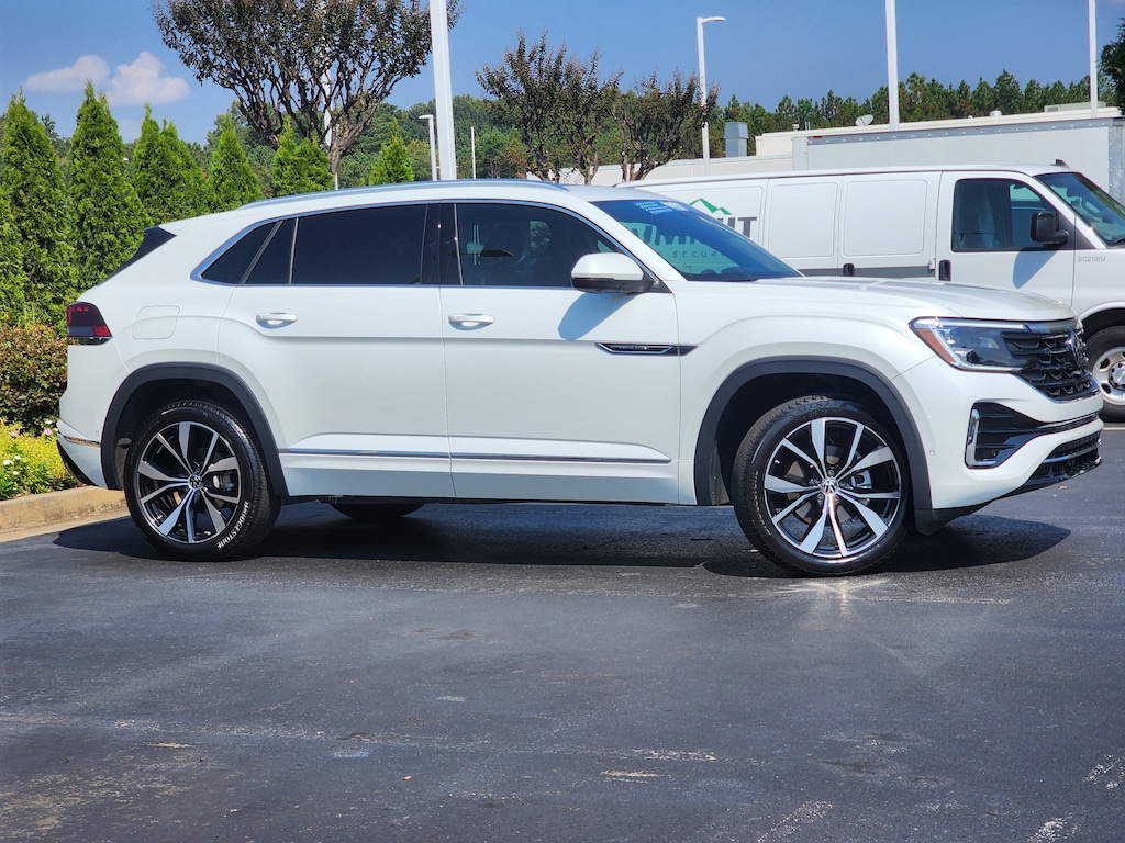 Used 2025 Volkswagen Atlas Cross Sport 2.0T SEL Premium R-Line SUV