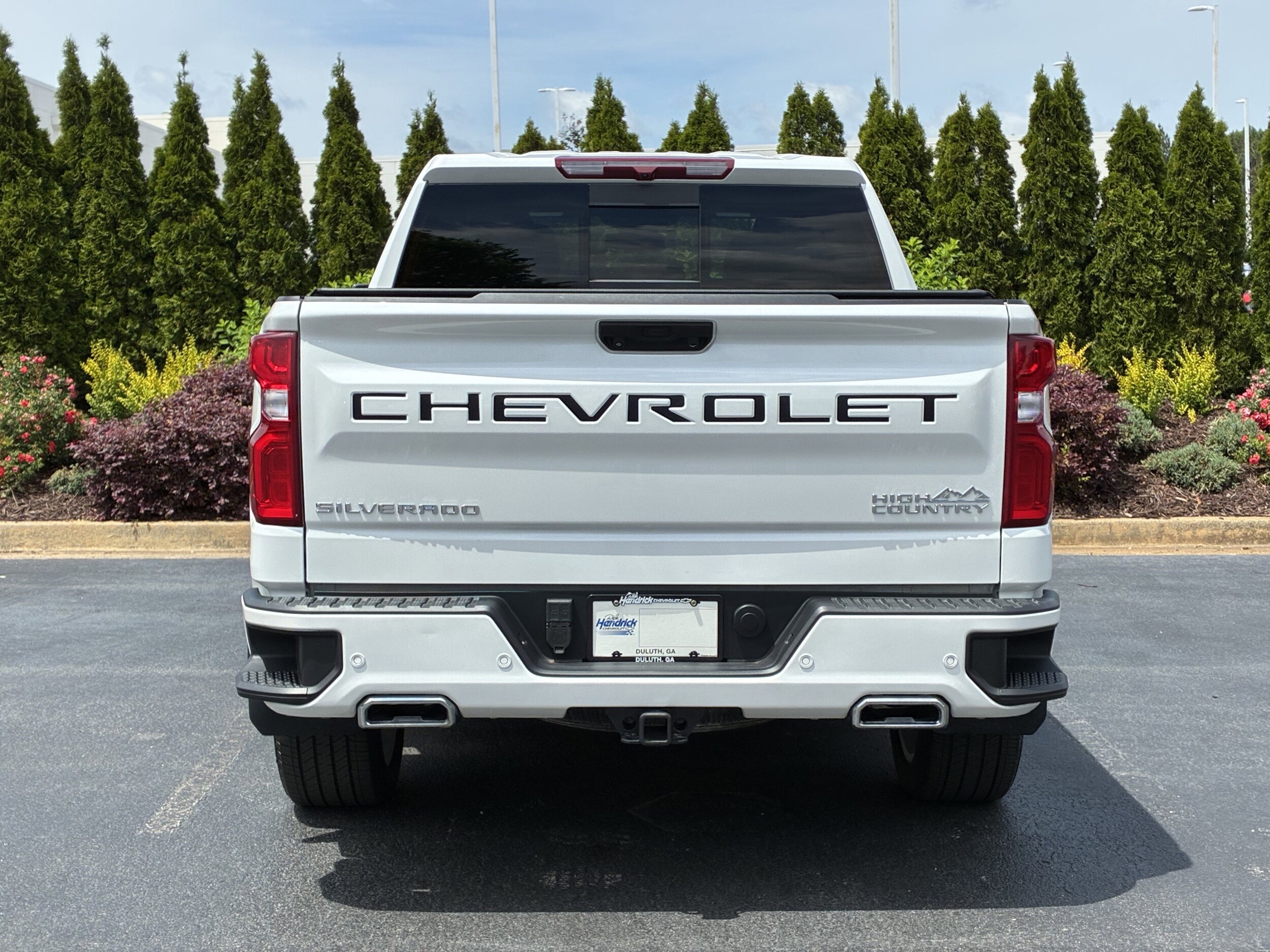 2025 Chevrolet Silverado 1500 High Country photo 3