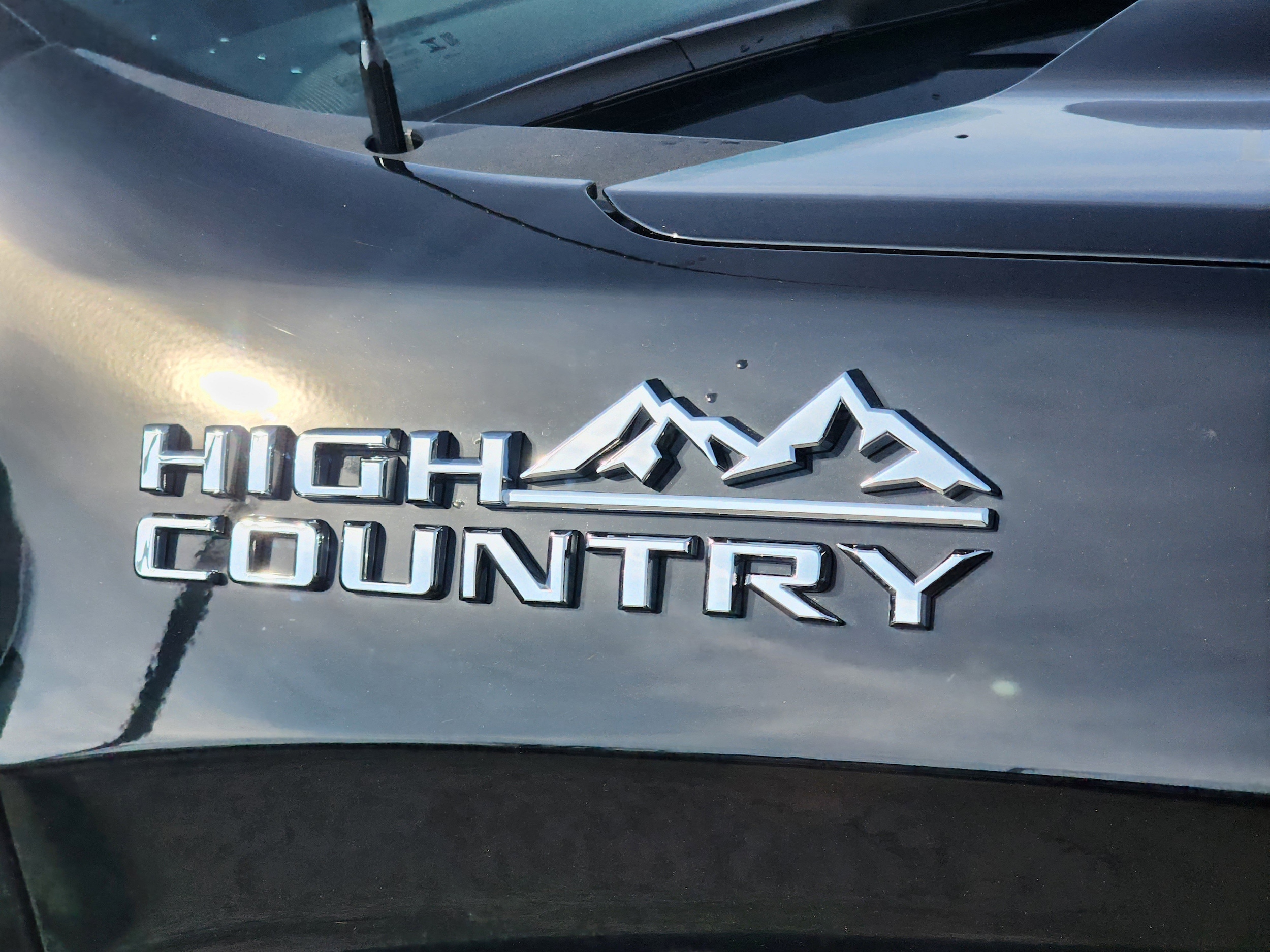 2025 Chevrolet Silverado 1500 High Country photo 6