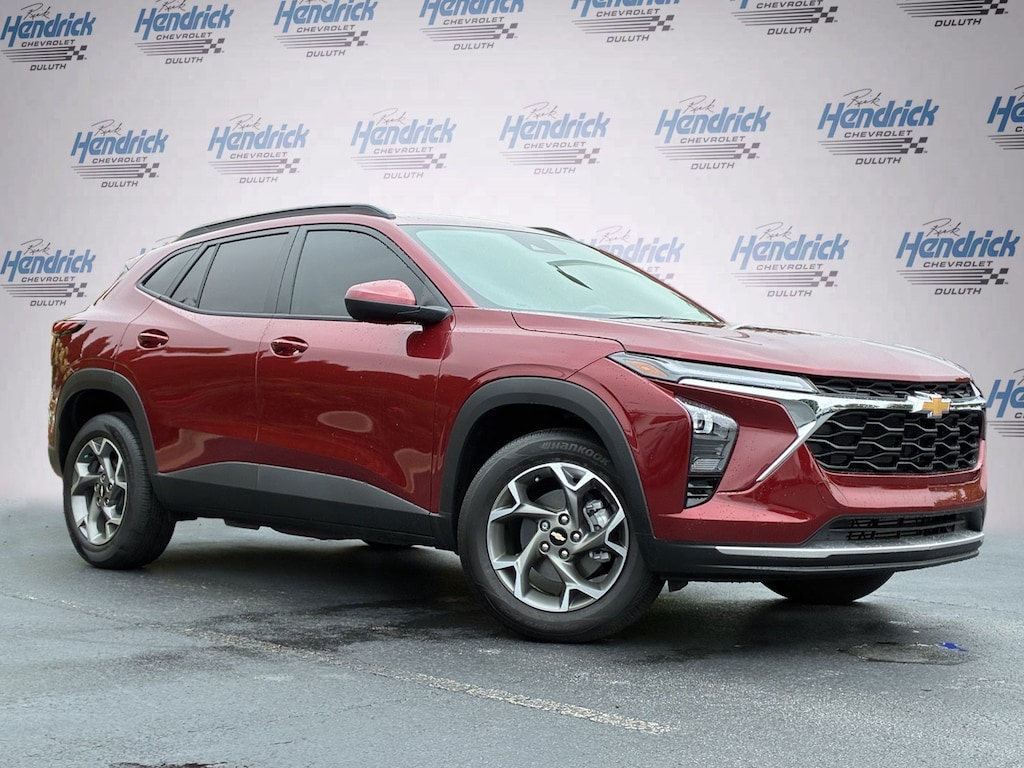 Used 2025 Chevrolet Trax LT SUV