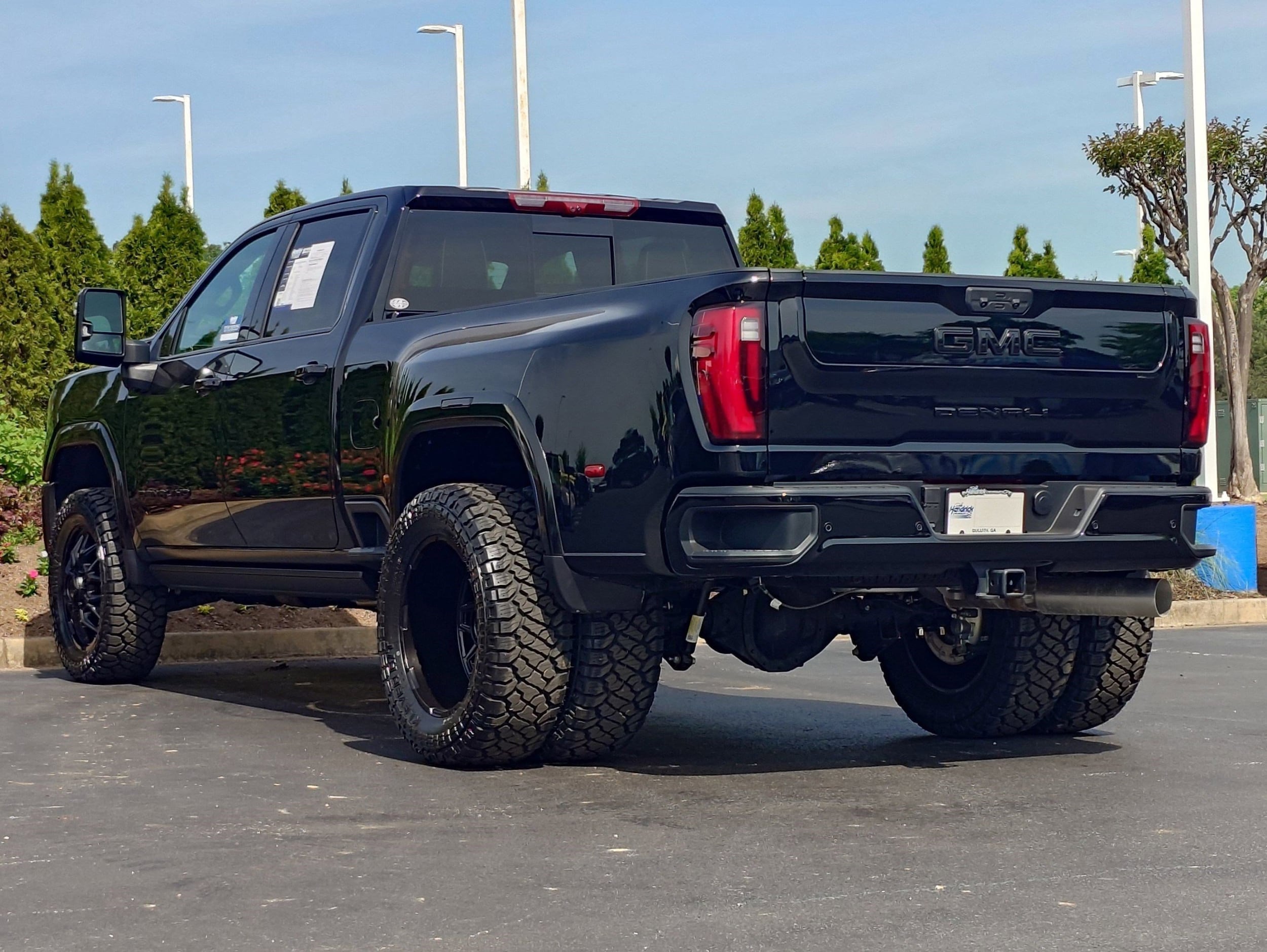 2025 GMC Sierra 3500HD Denali Ultimate photo 6