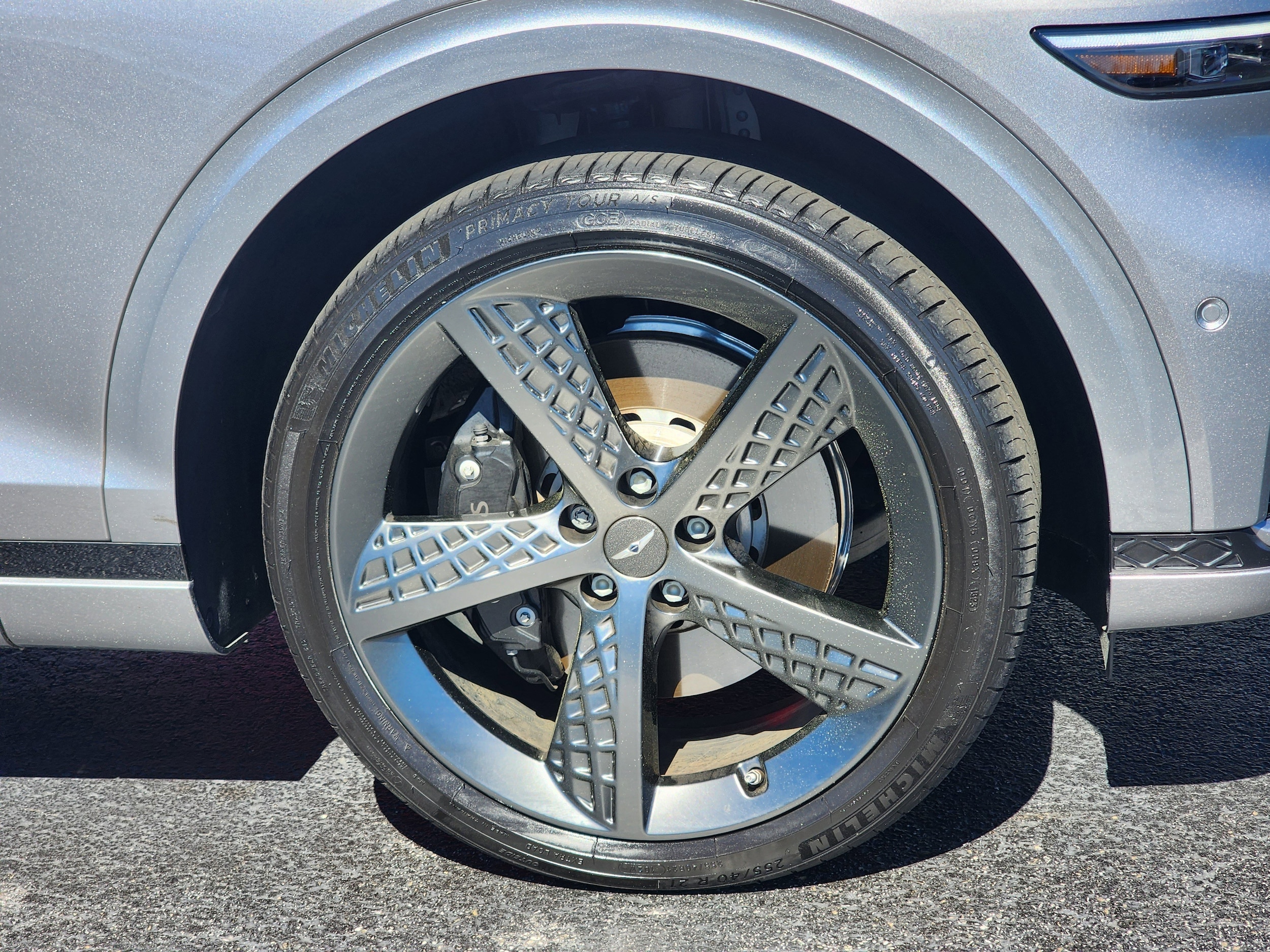 2024 Genesis GV70 3.5T Sport photo 5