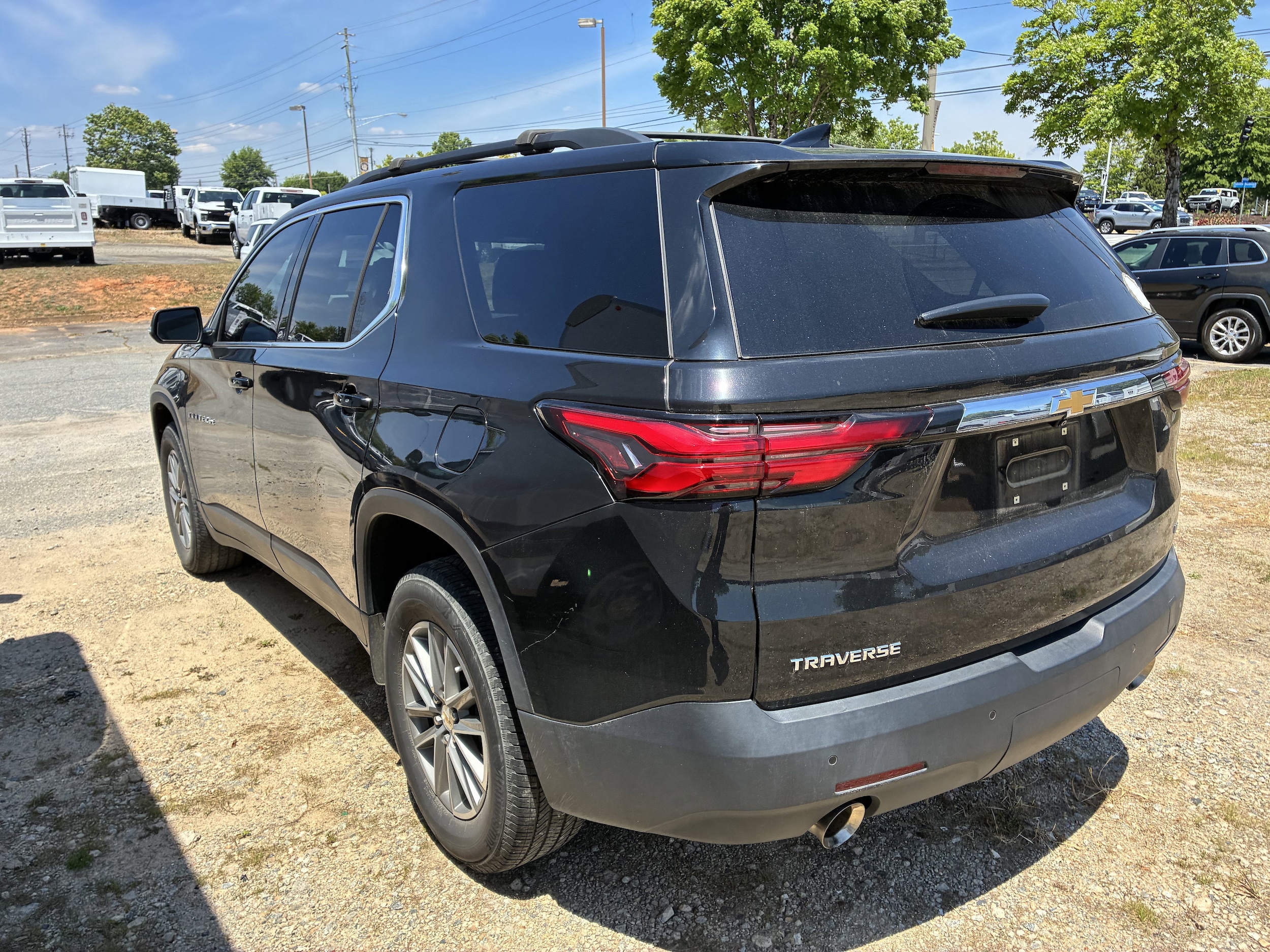 2023 Chevrolet Traverse LT Cloth photo 6