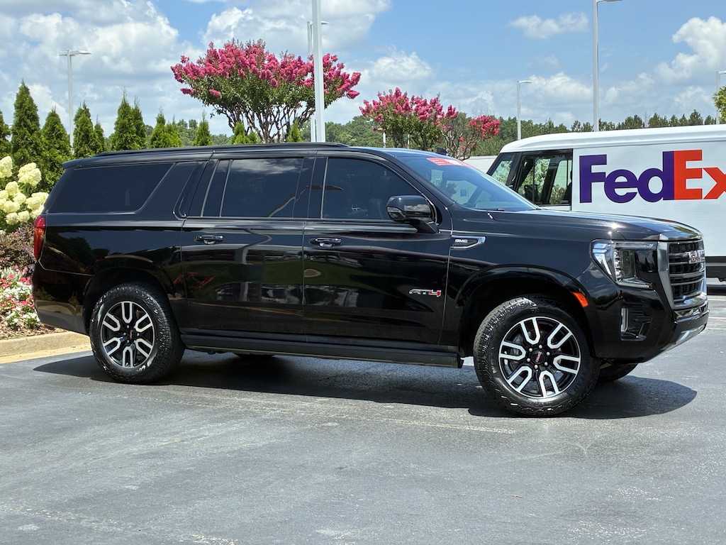 Used 2023 GMC Yukon XL AT4 SUV