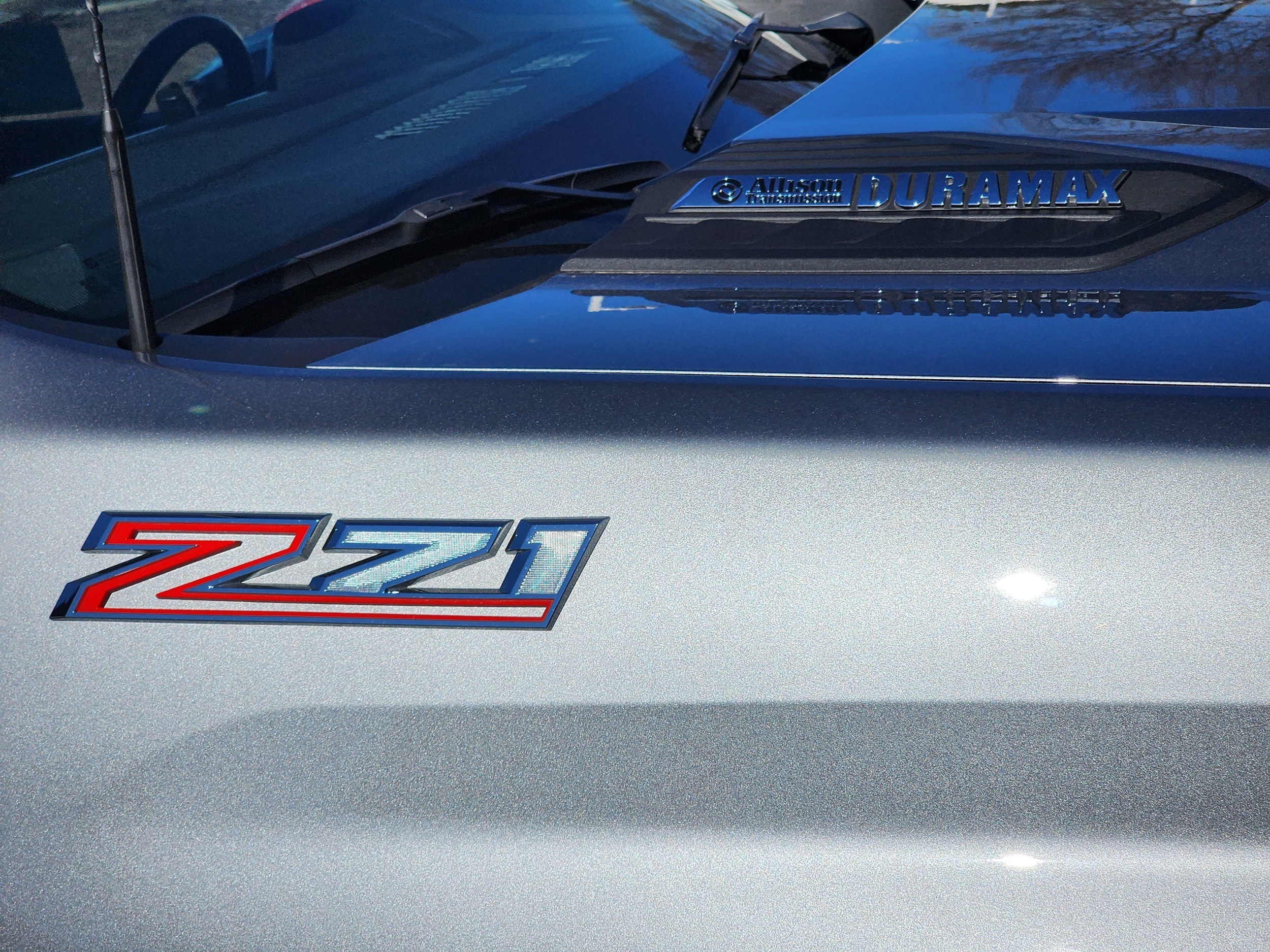 2025 Chevrolet Silverado 2500HD LTZ photo 6